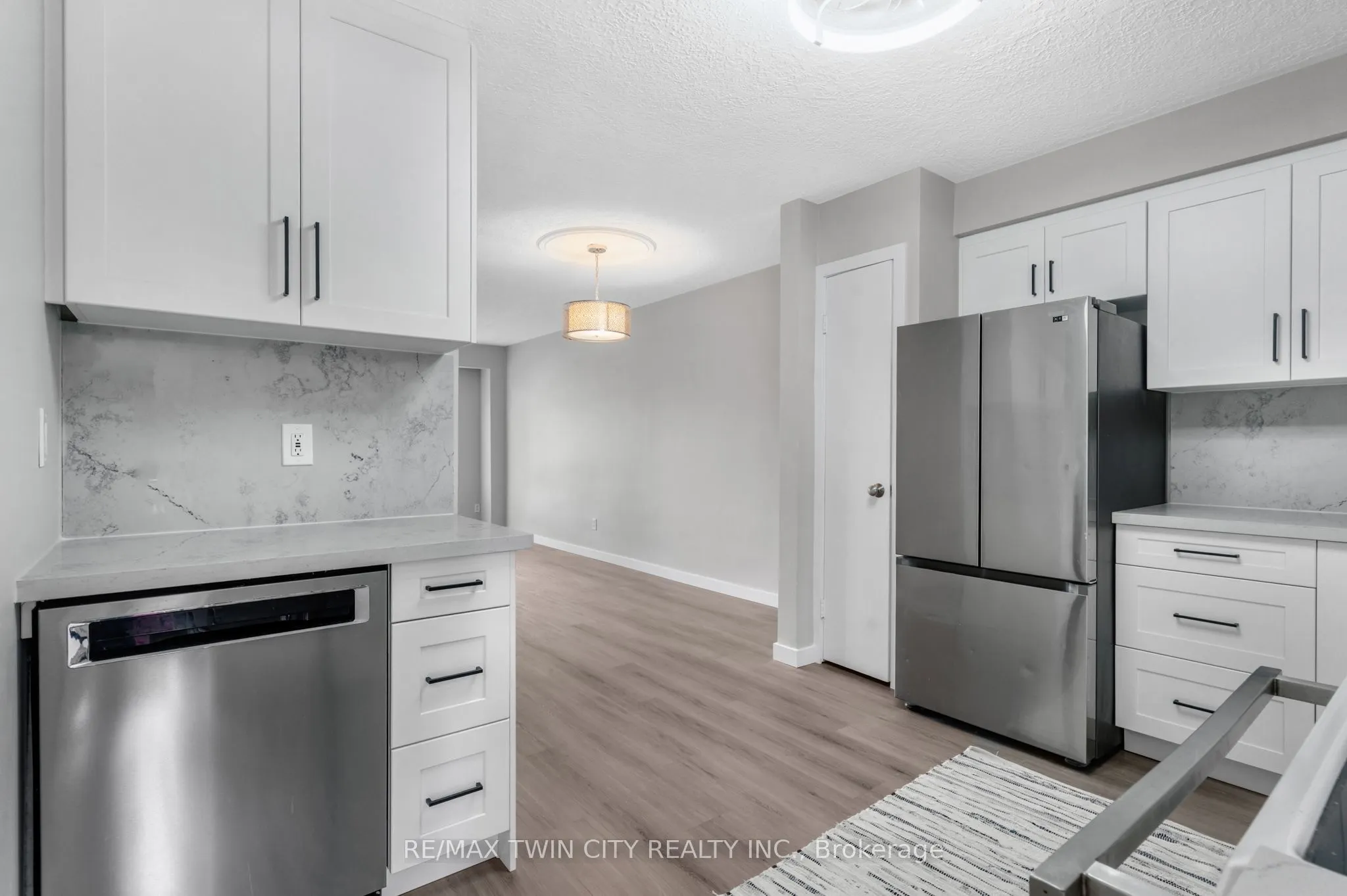 104 Ralgreen Crescent