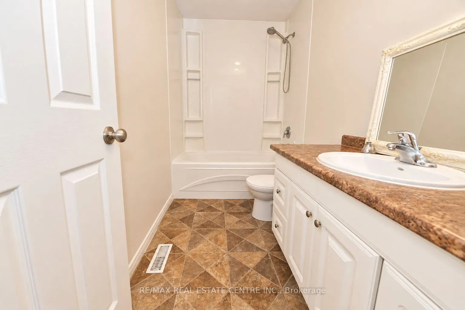 23 Howe Drive #8