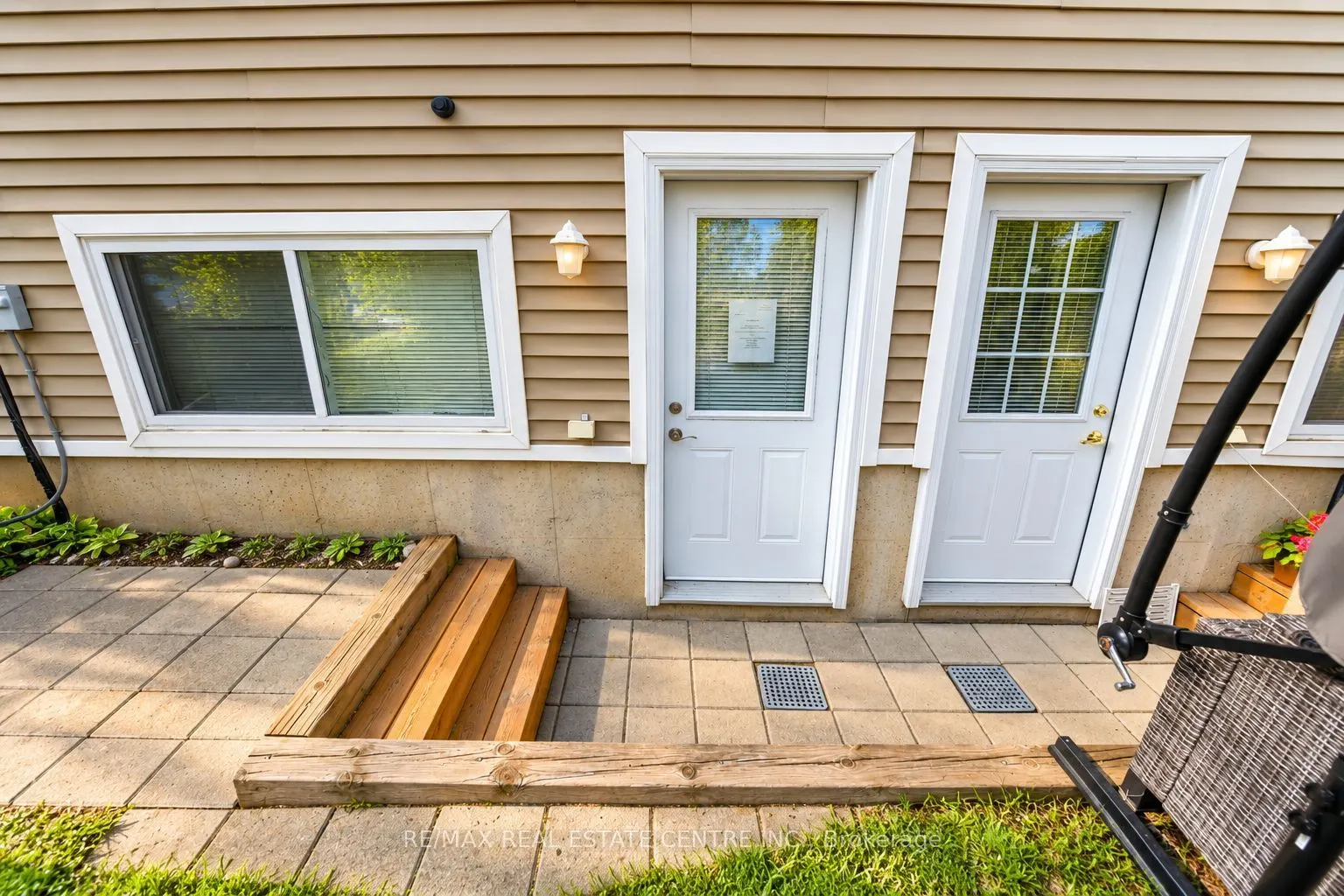 23 Howe Drive #8