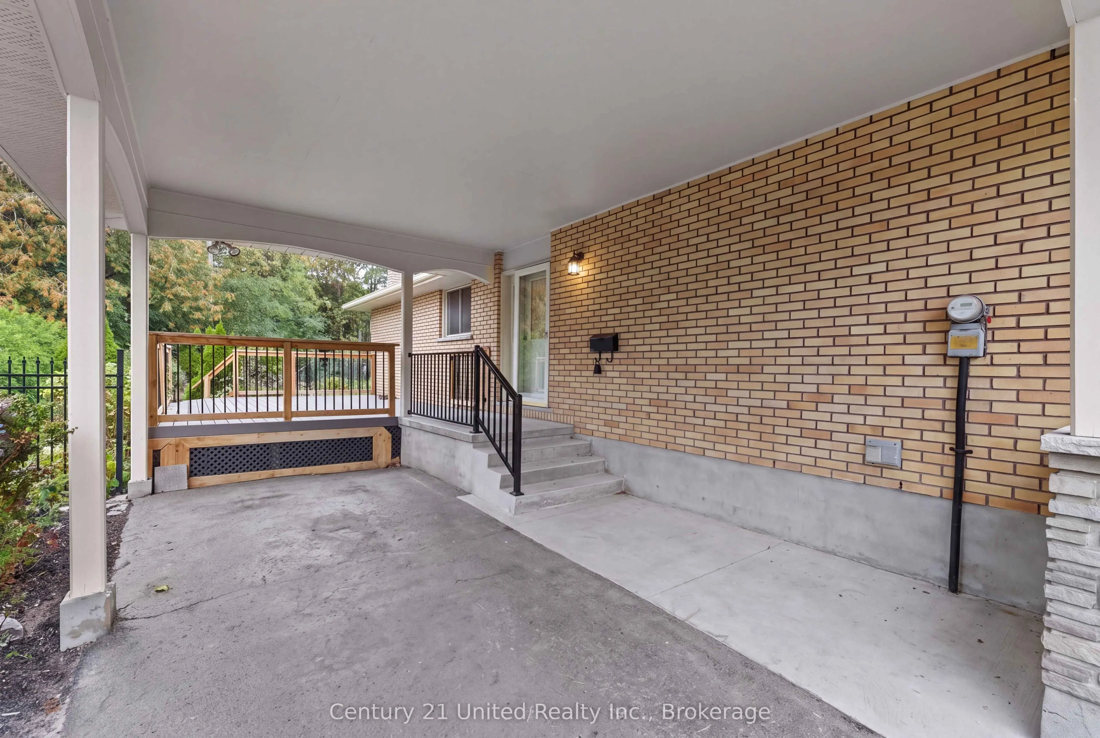 1203 ROYAL Drive