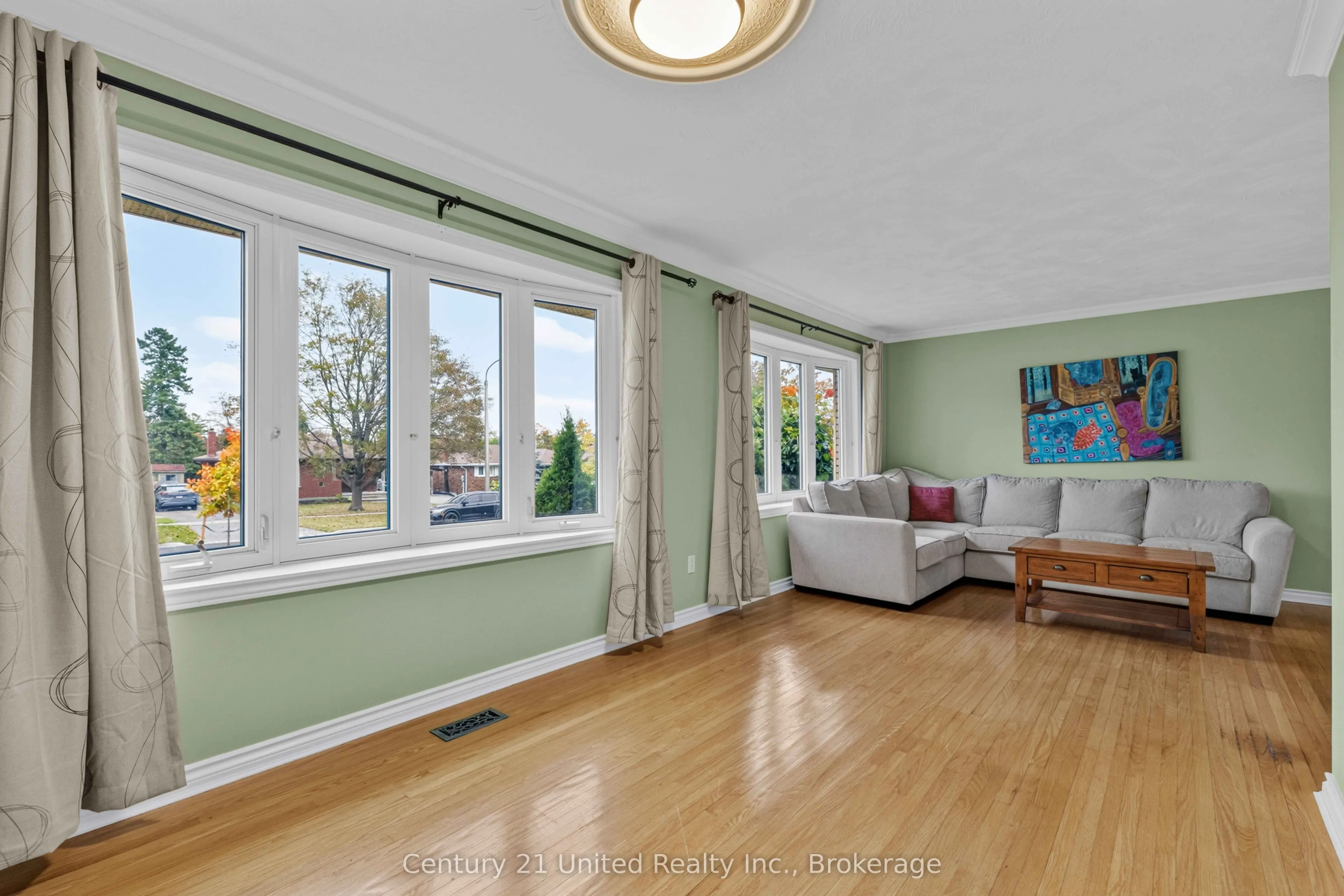1203 ROYAL Drive