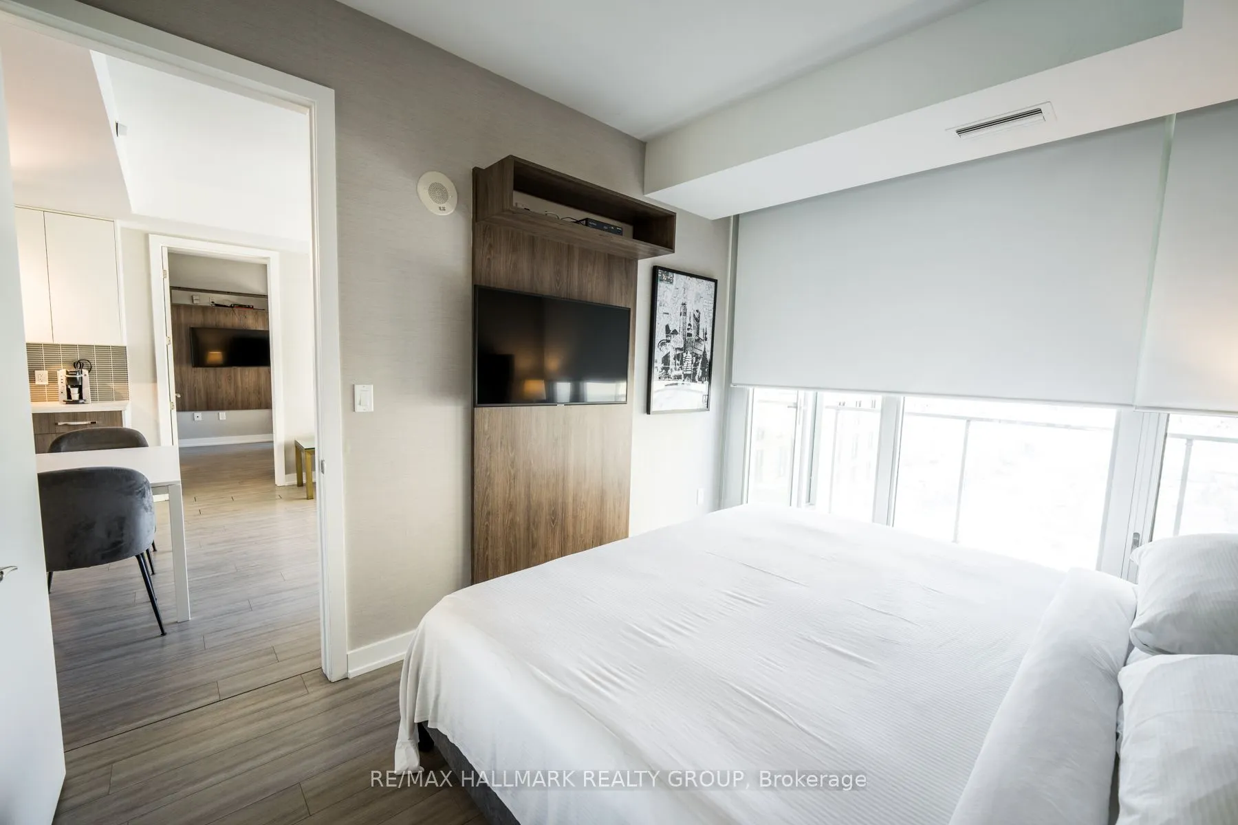 111 Champagne Avenue #1805