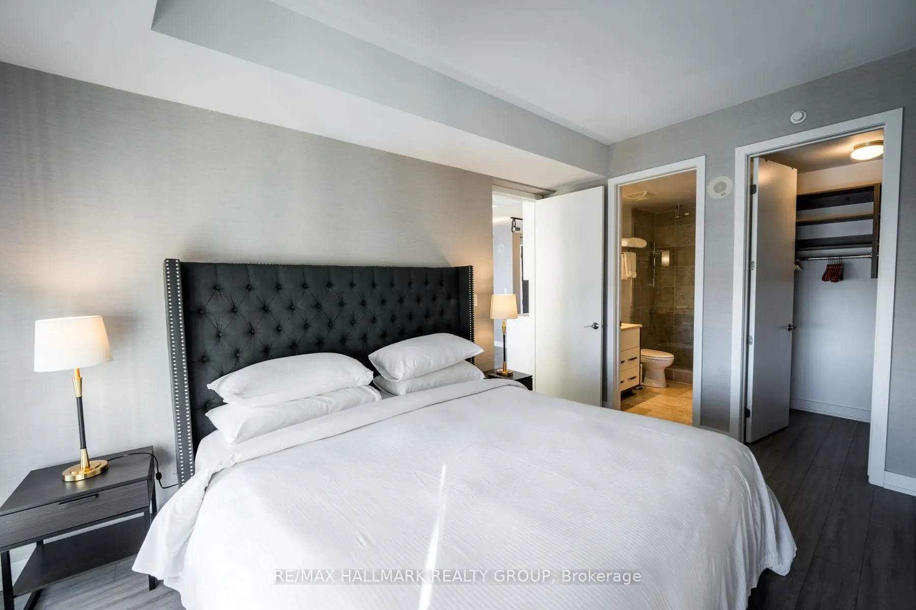 111 Champagne Avenue #1805