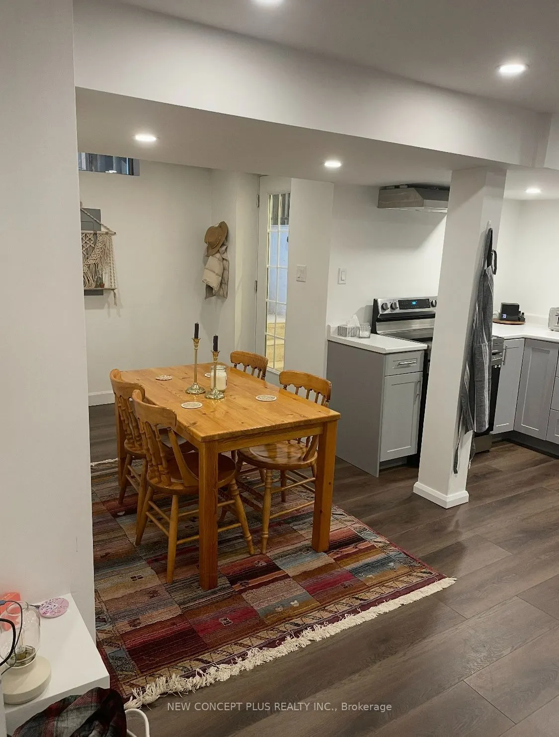 41 Royaledge Way #Basement