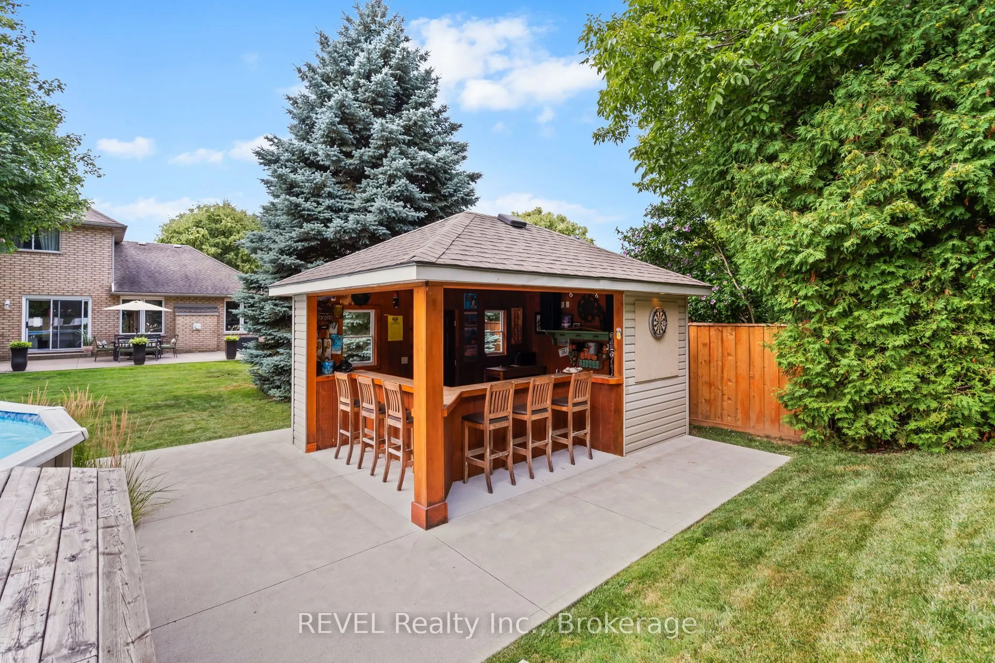98 Debora Drive