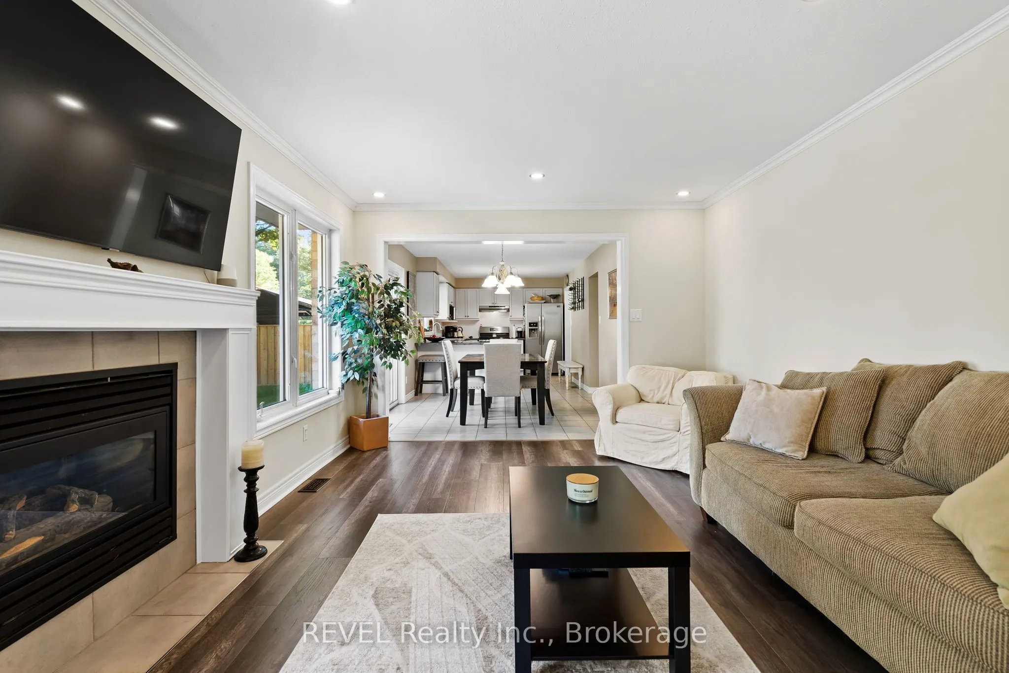 98 Debora Drive