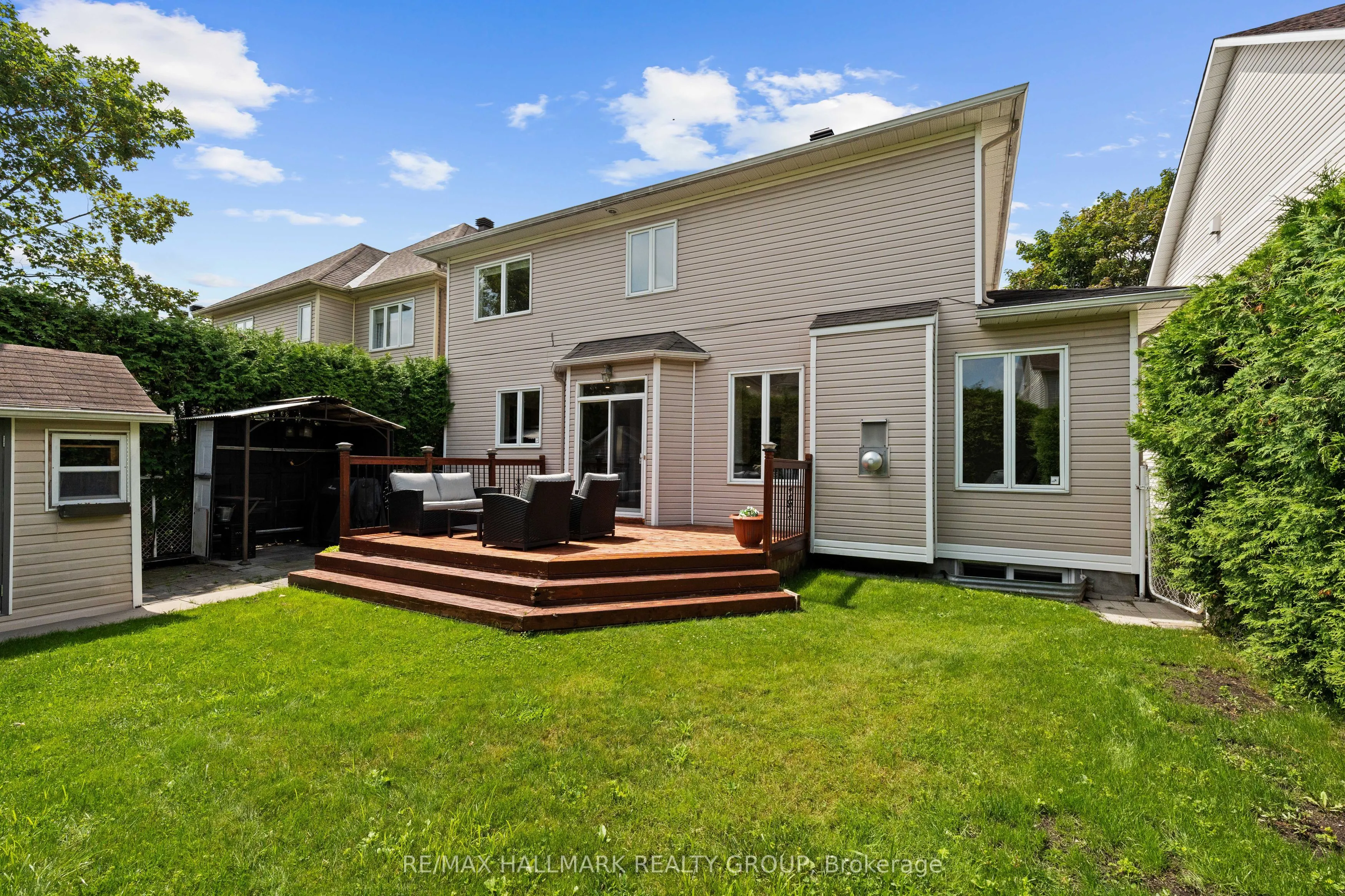 2104 Sandy Oaks Drive