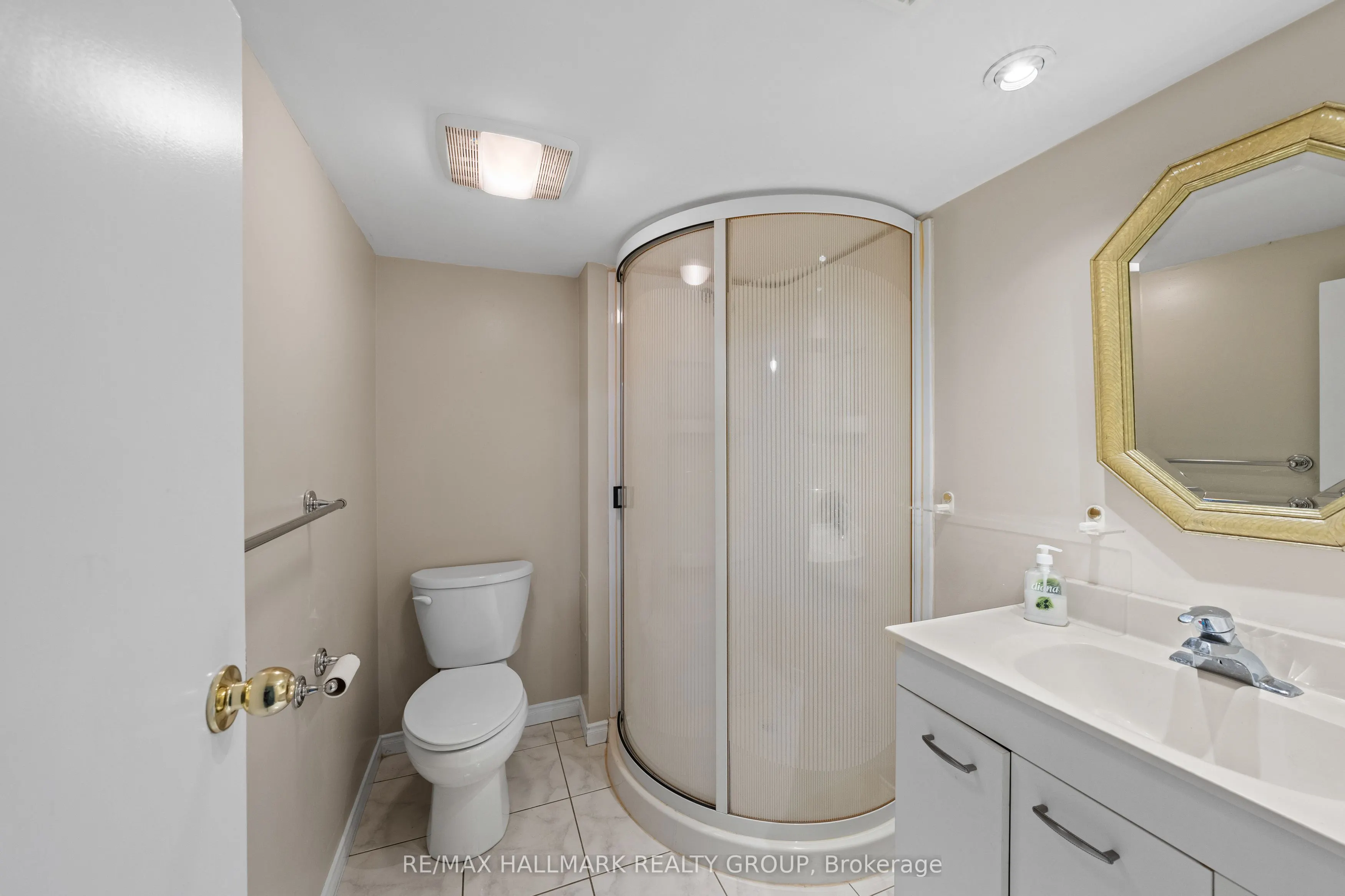 2104 Sandy Oaks Drive