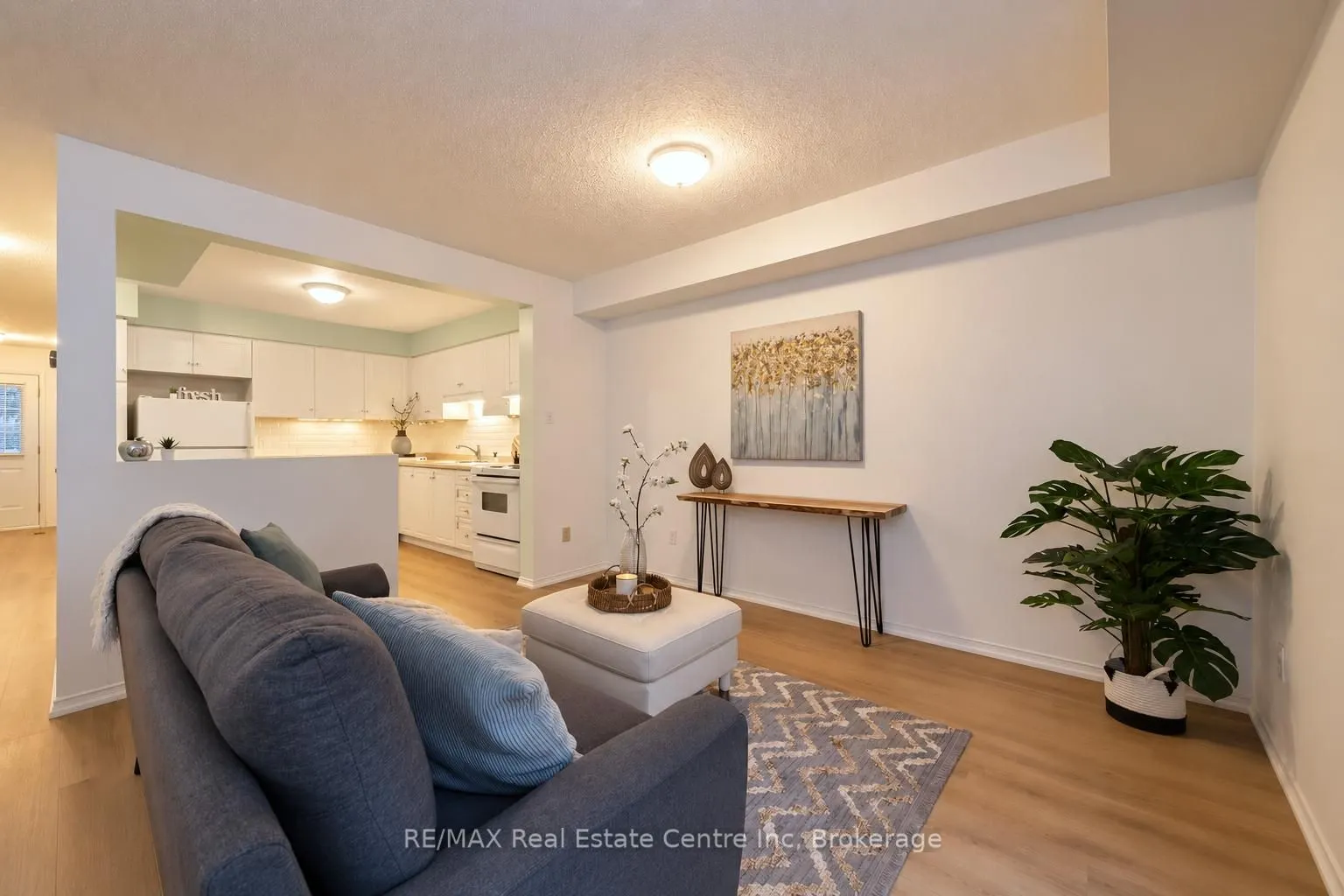 240 LONDON Road W #71