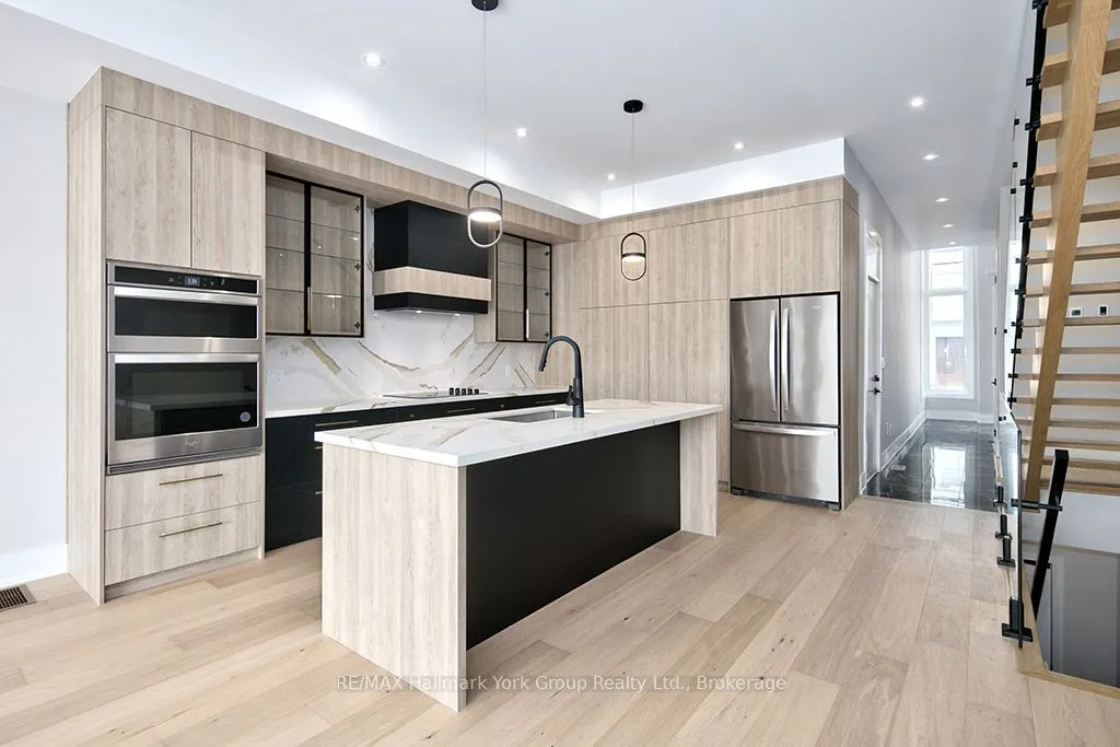 11 WATERVIEW Lane