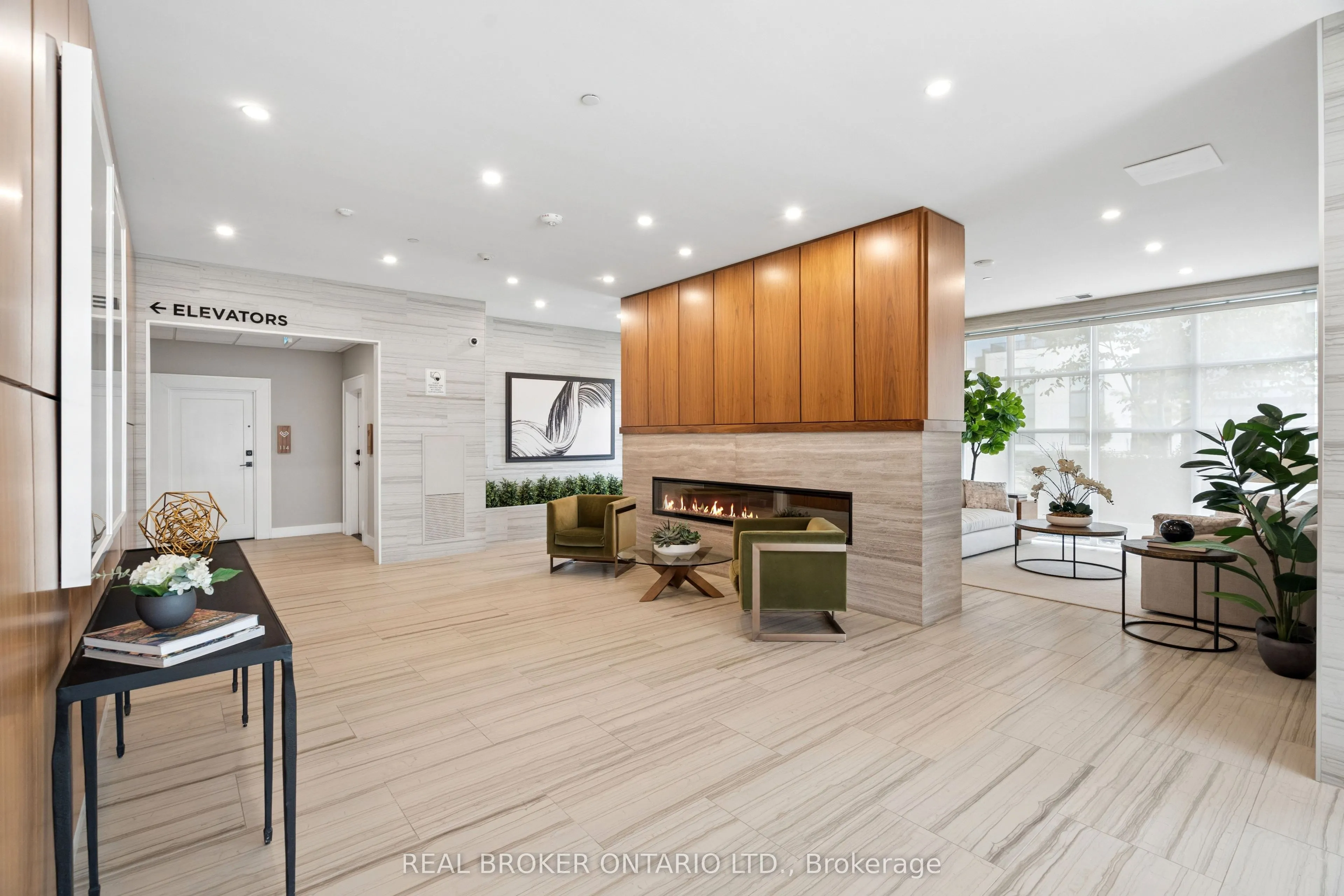1878 Gordon Street #101