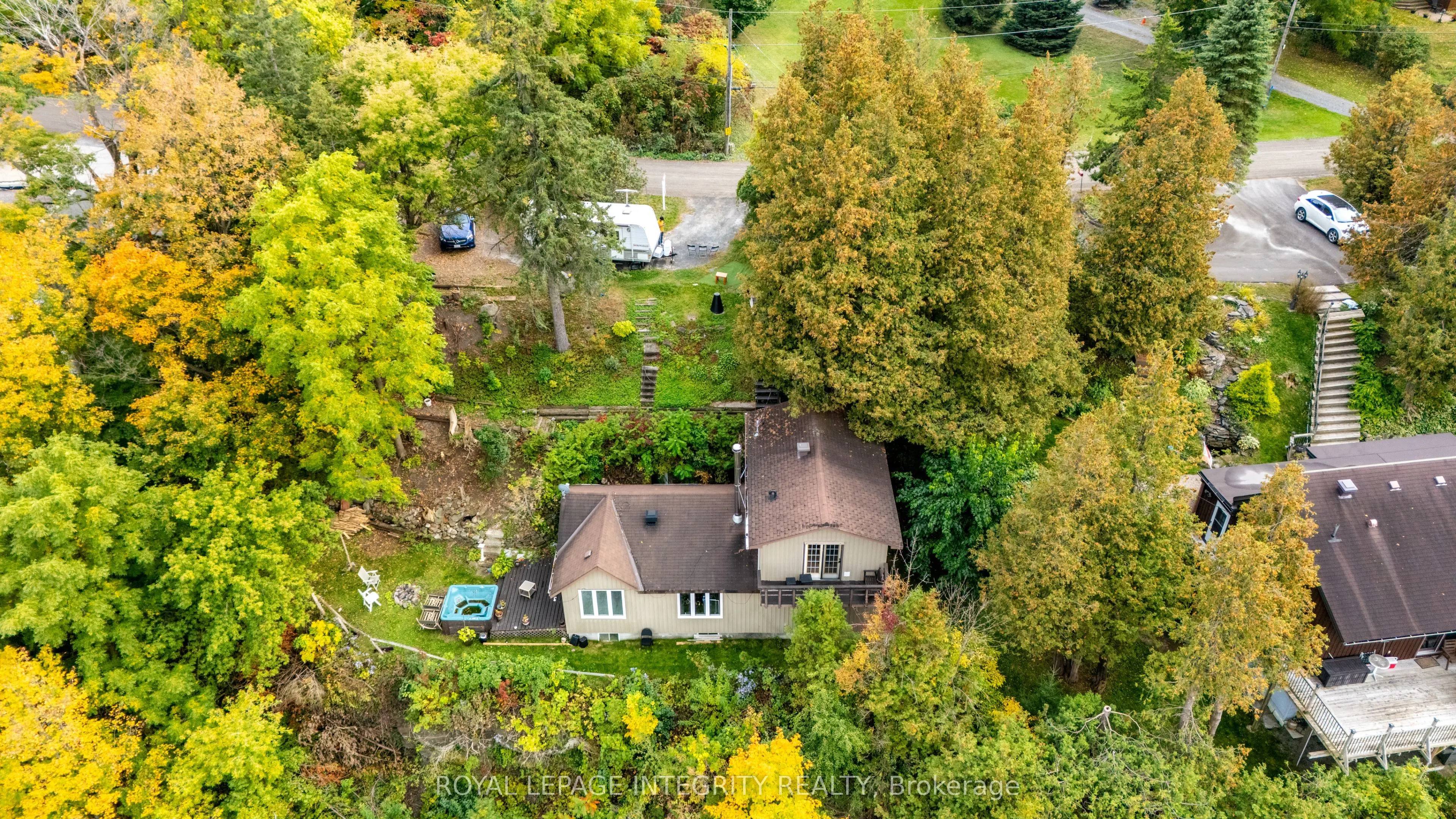 1587 LILAC Lane