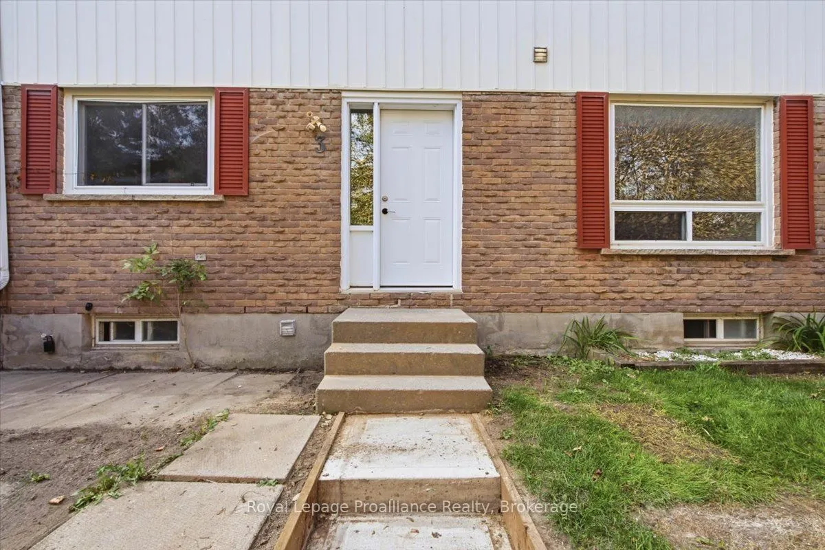 11 Tracey Park Drive #3