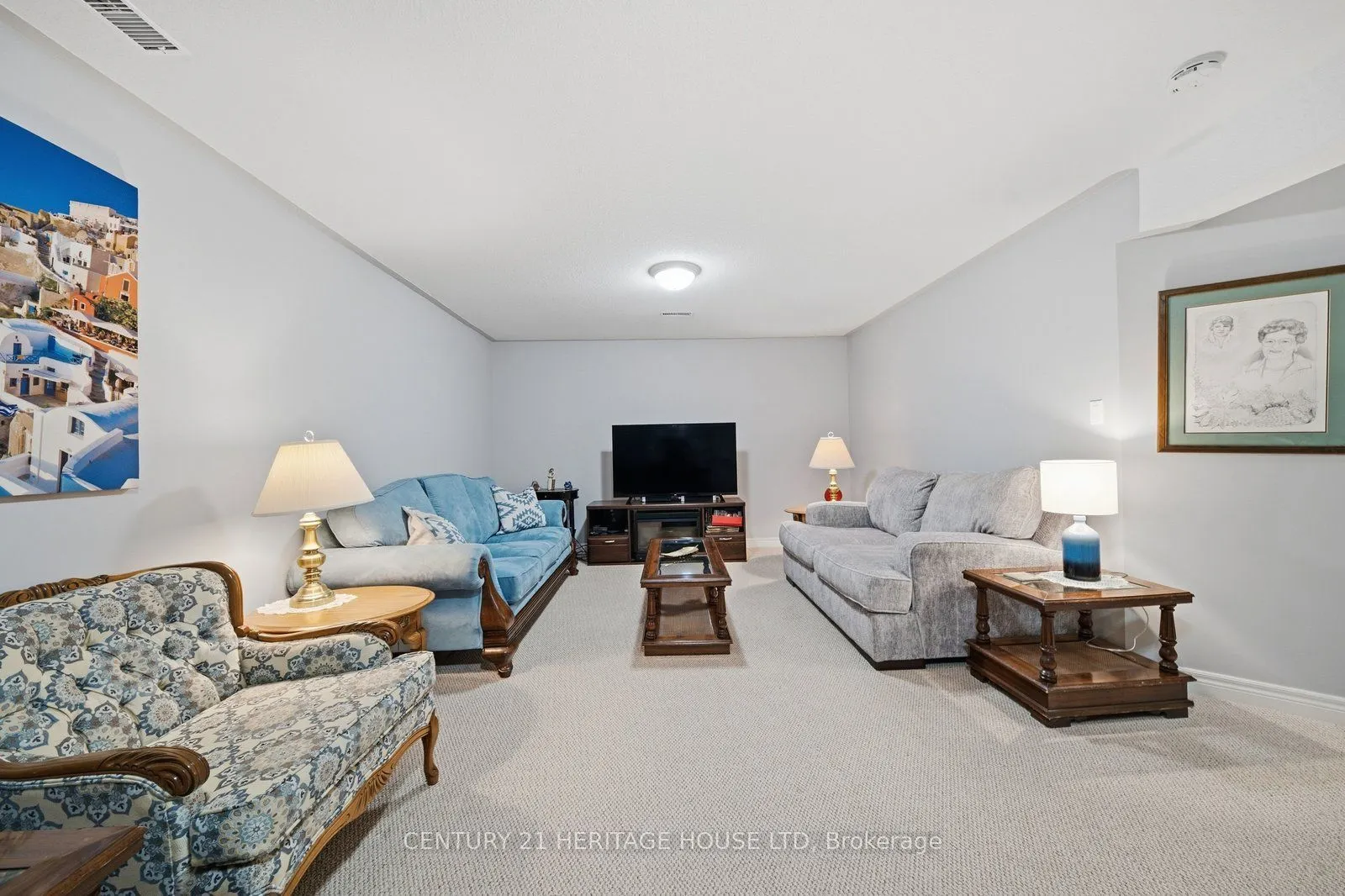 633 Park Road N #8