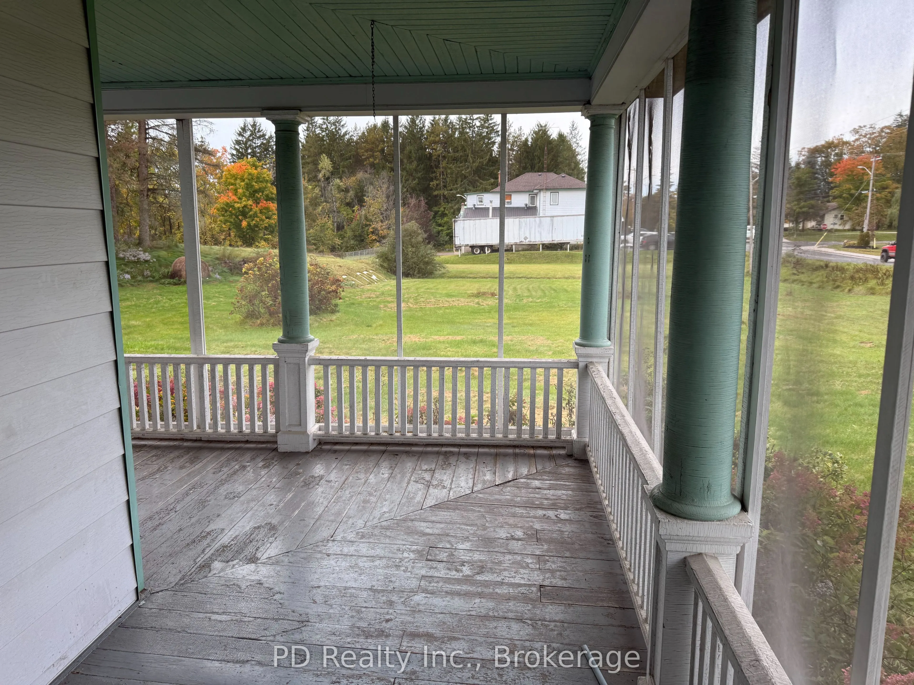 8 Private (Deloro) Road