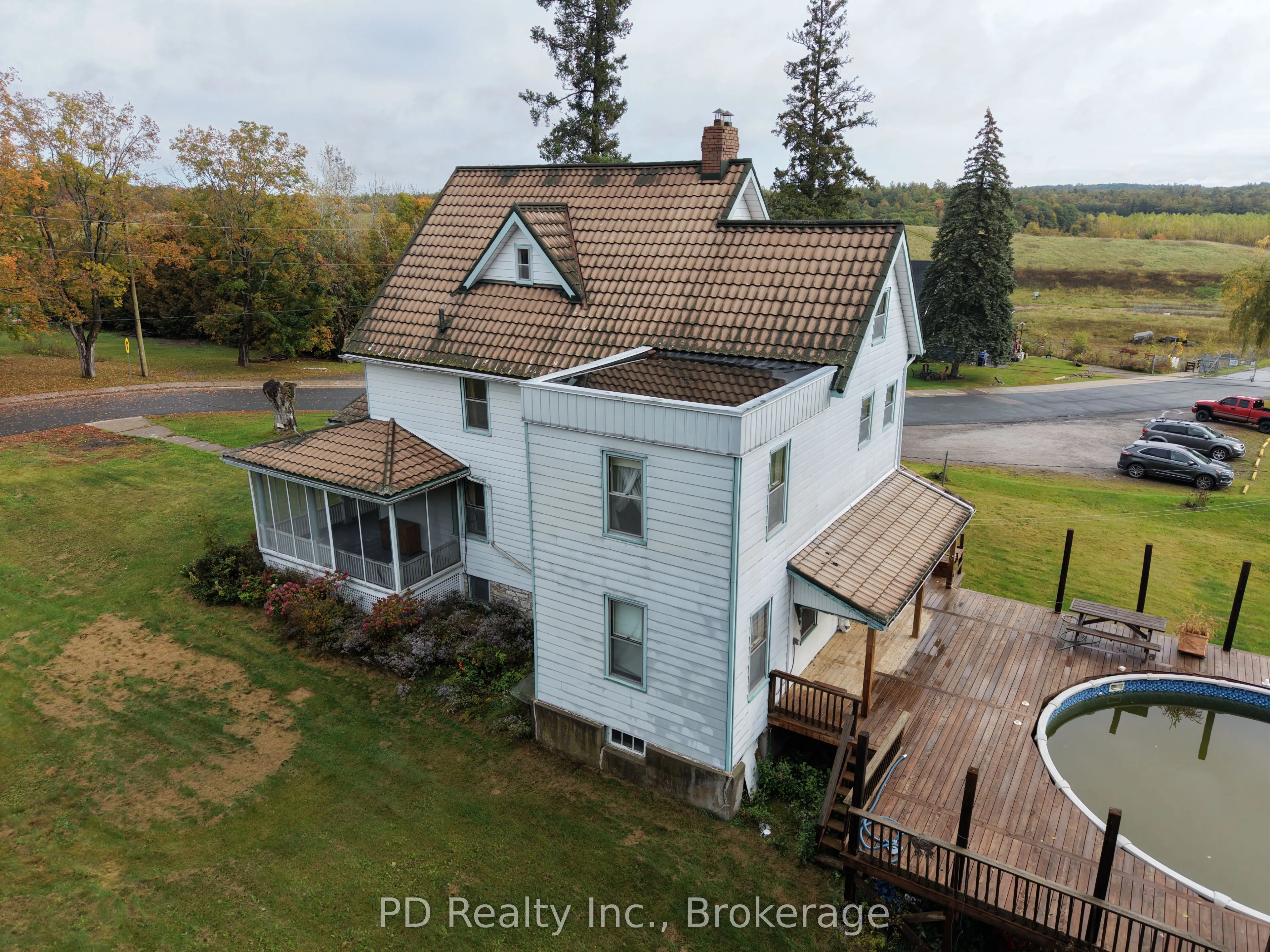 8 Private (Deloro) Road