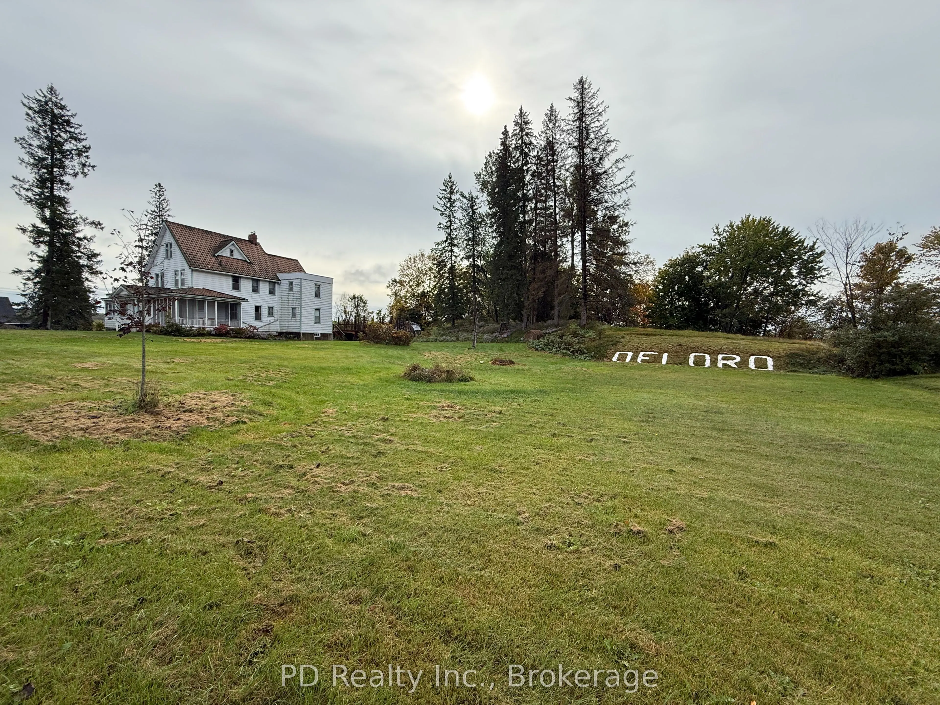 8 Private (Deloro) Road