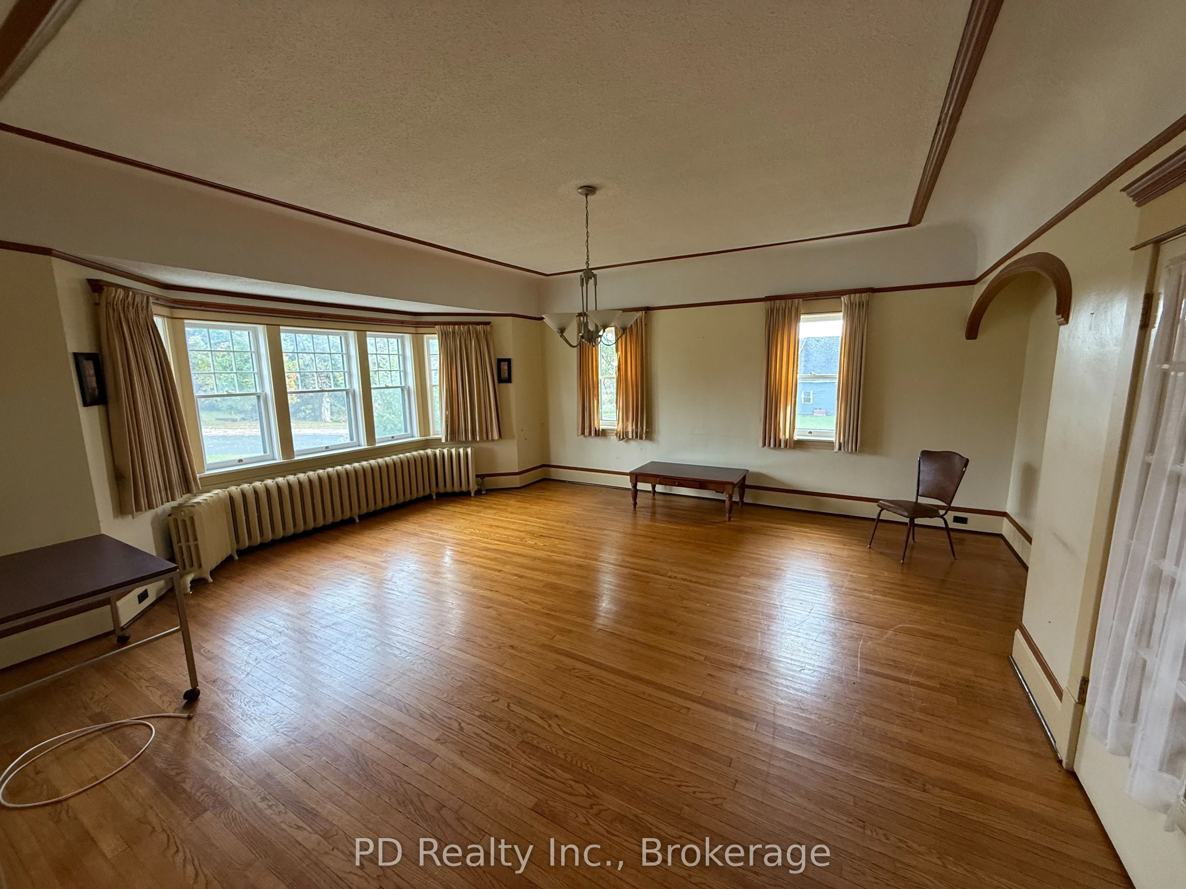 8 Private (Deloro) Road