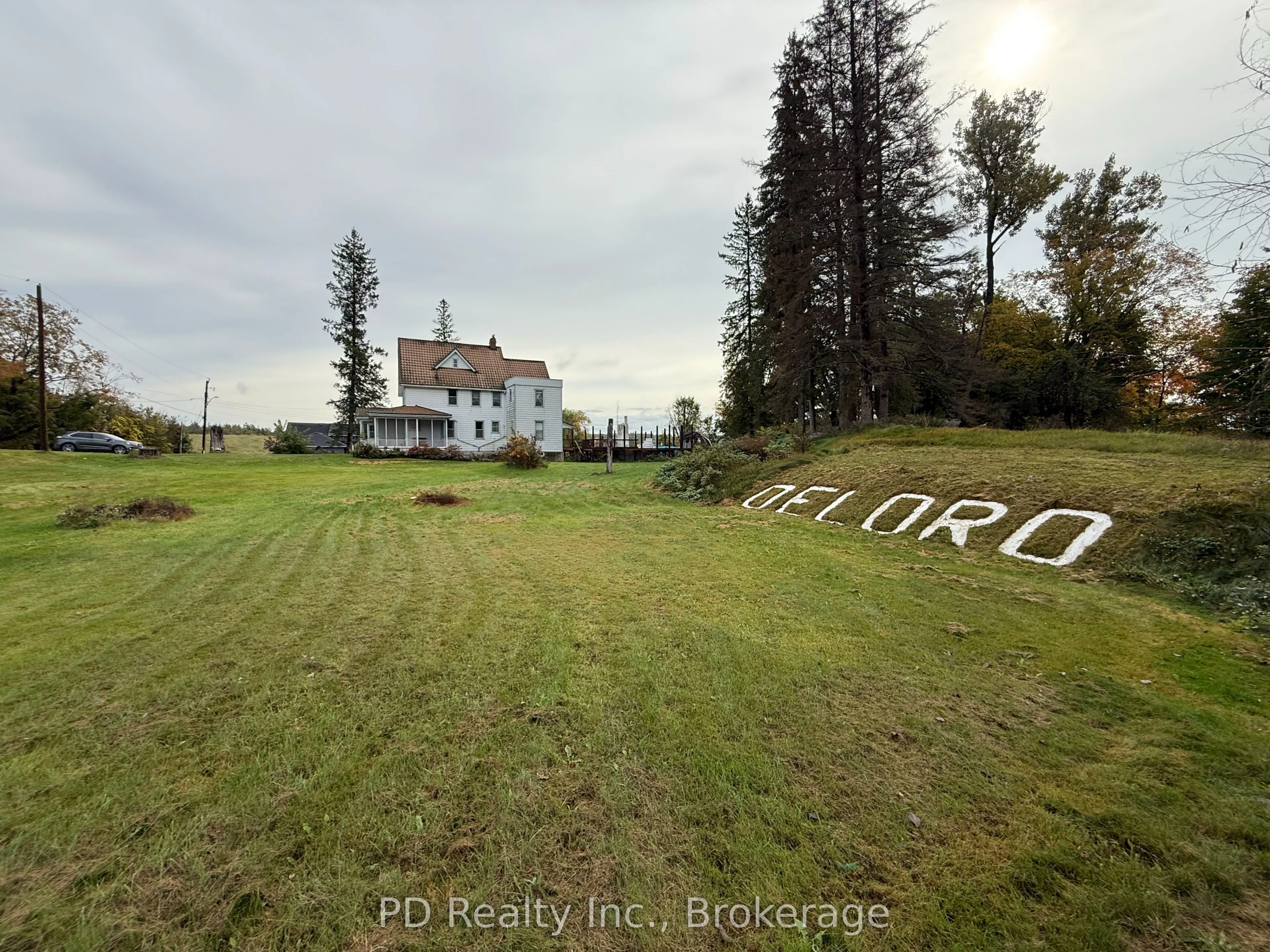 8 Private (Deloro) Road