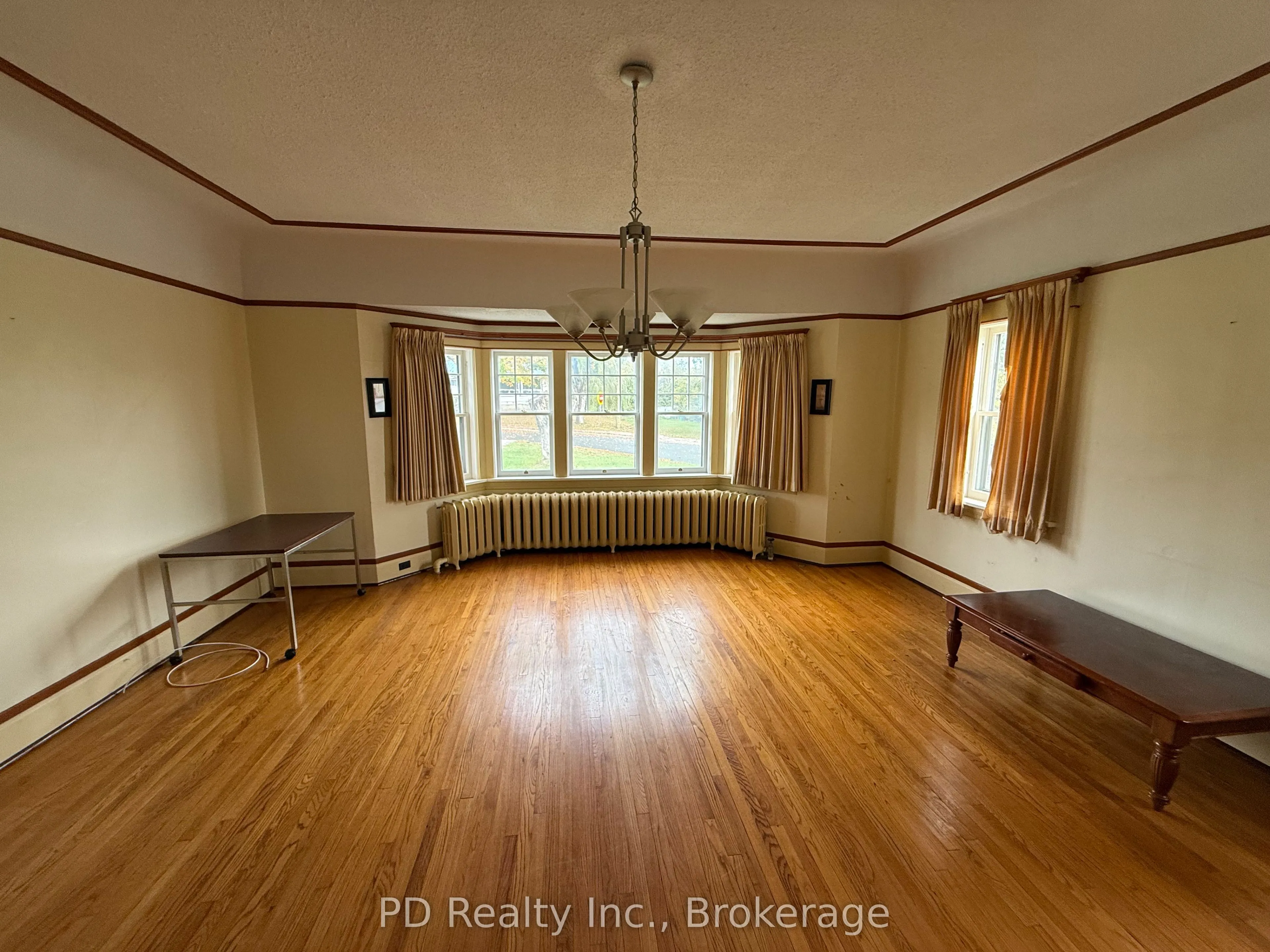 8 Private (Deloro) Road