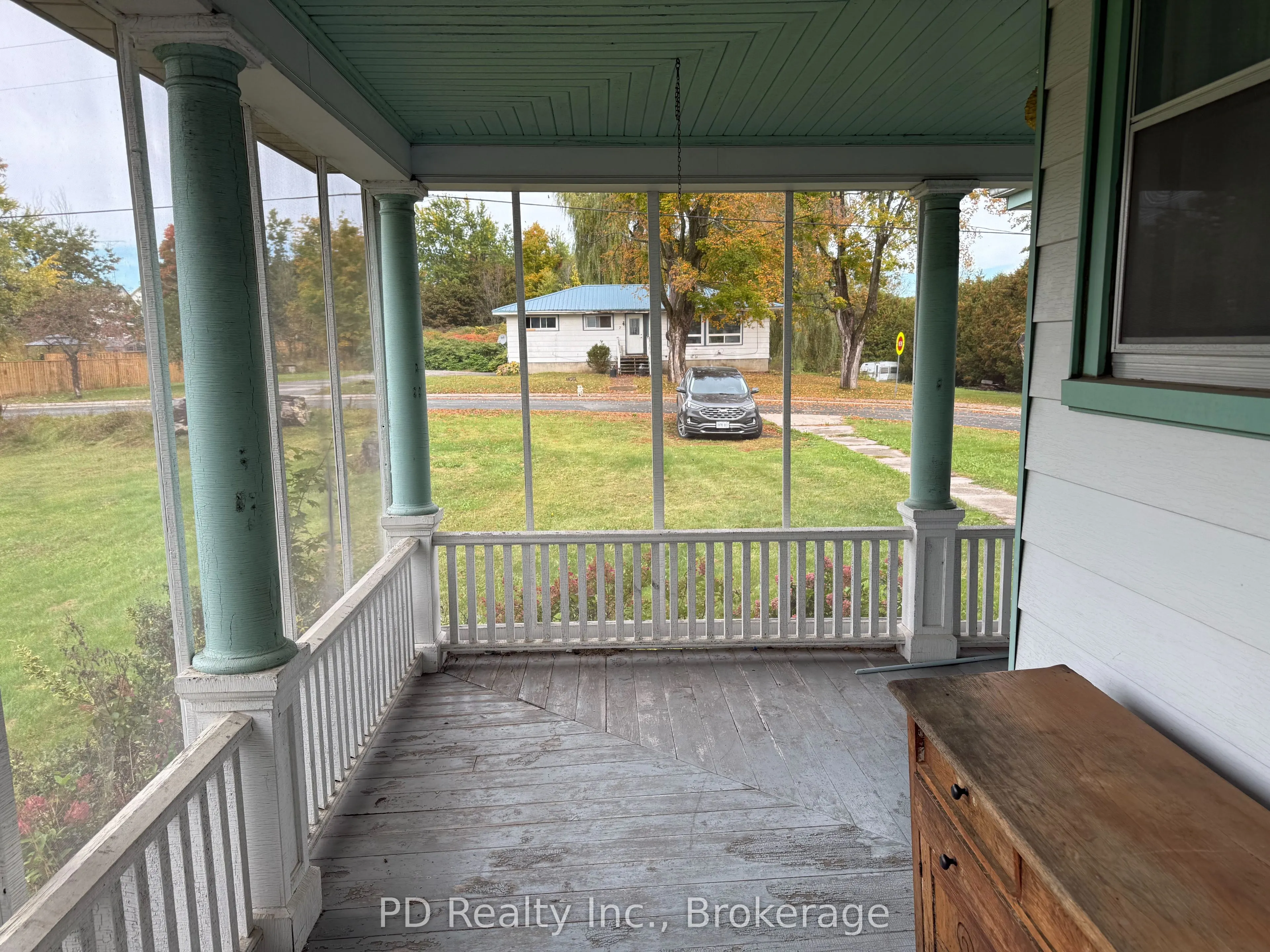 8 Private (Deloro) Road