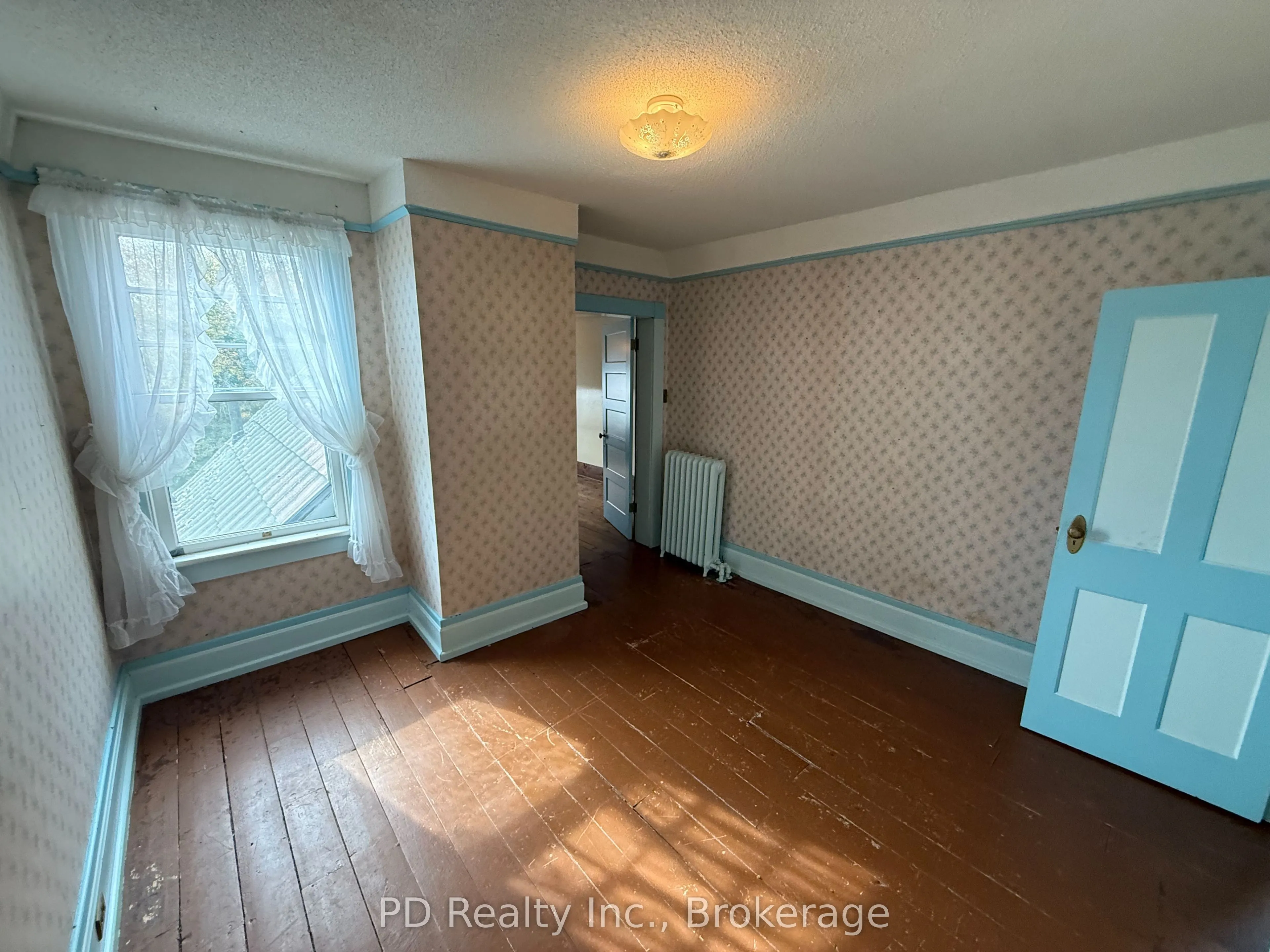 8 Private (Deloro) Road