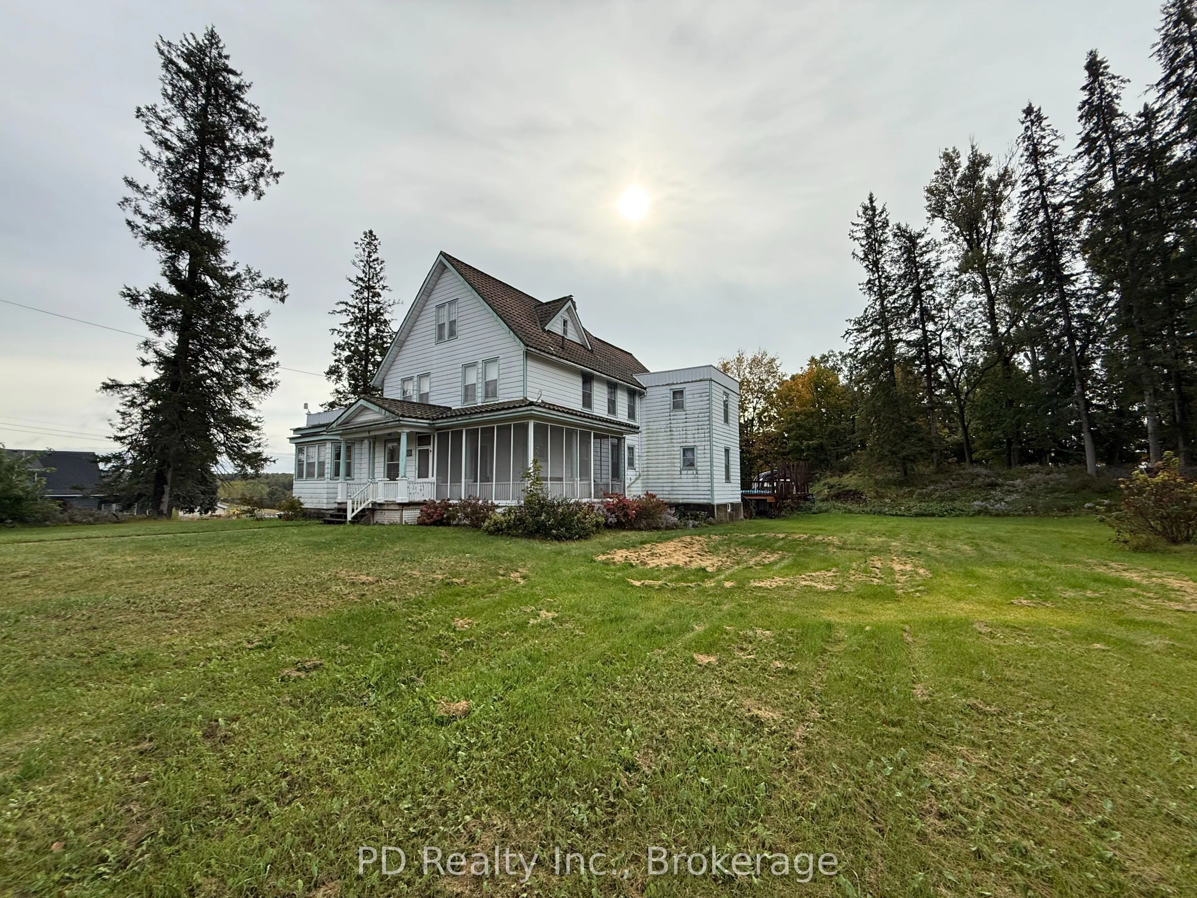 8 Private (Deloro) Road