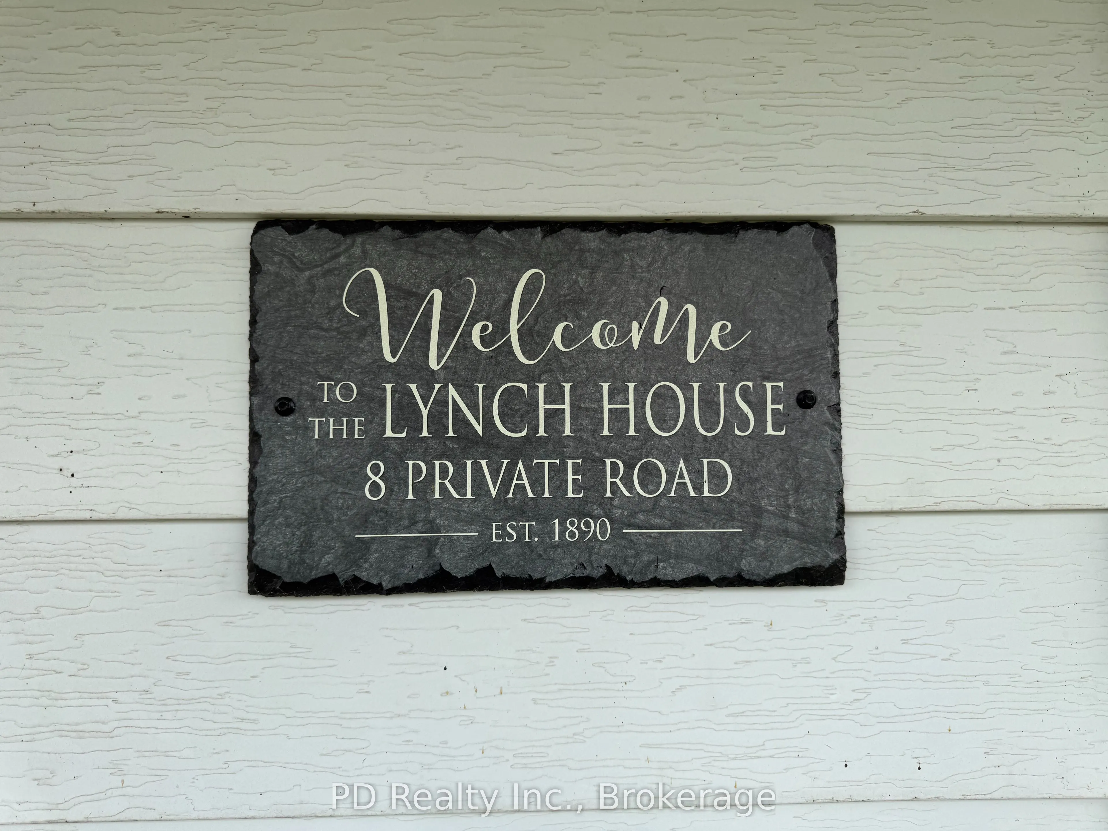 8 Private (Deloro) Road