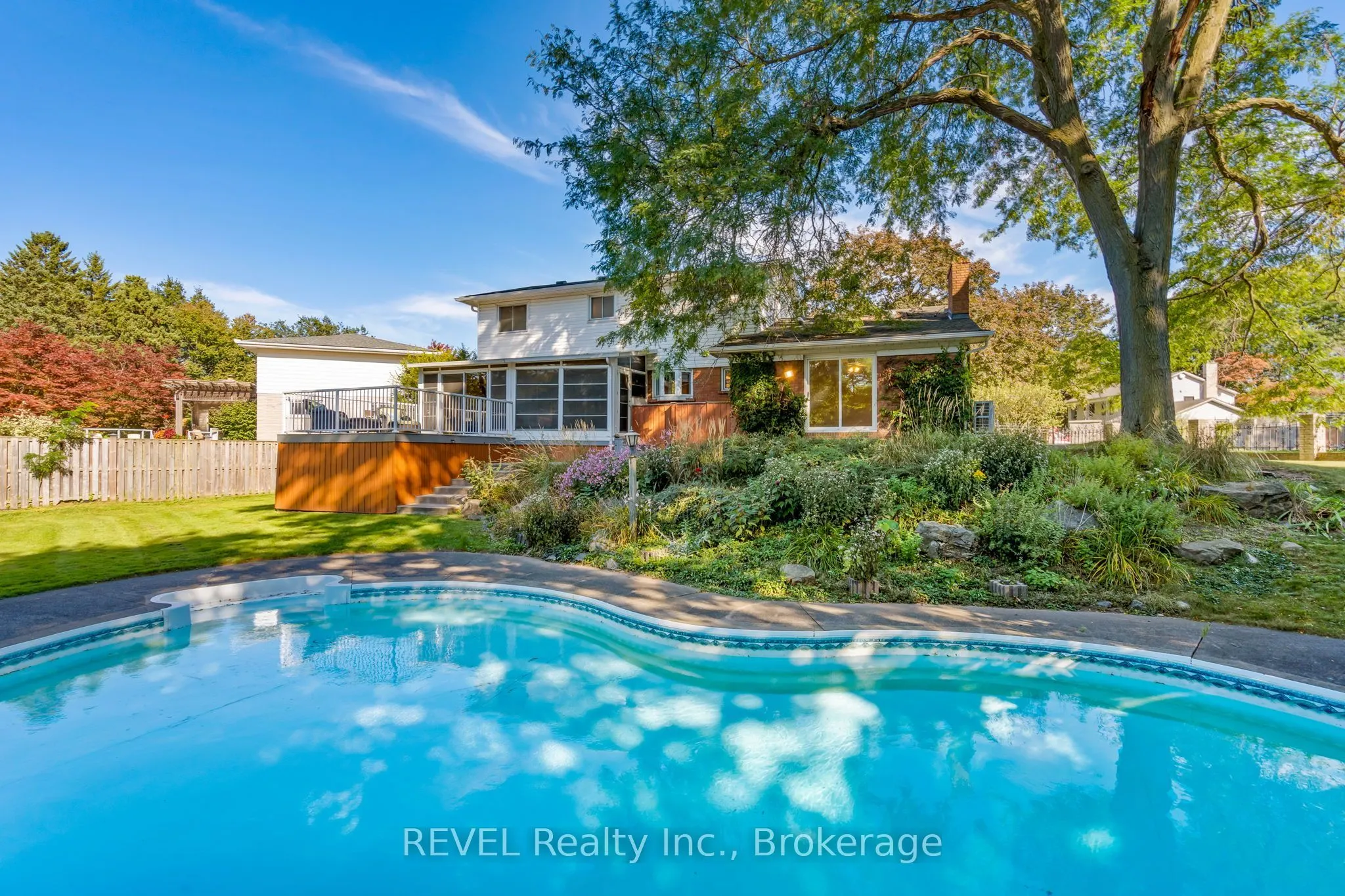 3839 Potter Heights