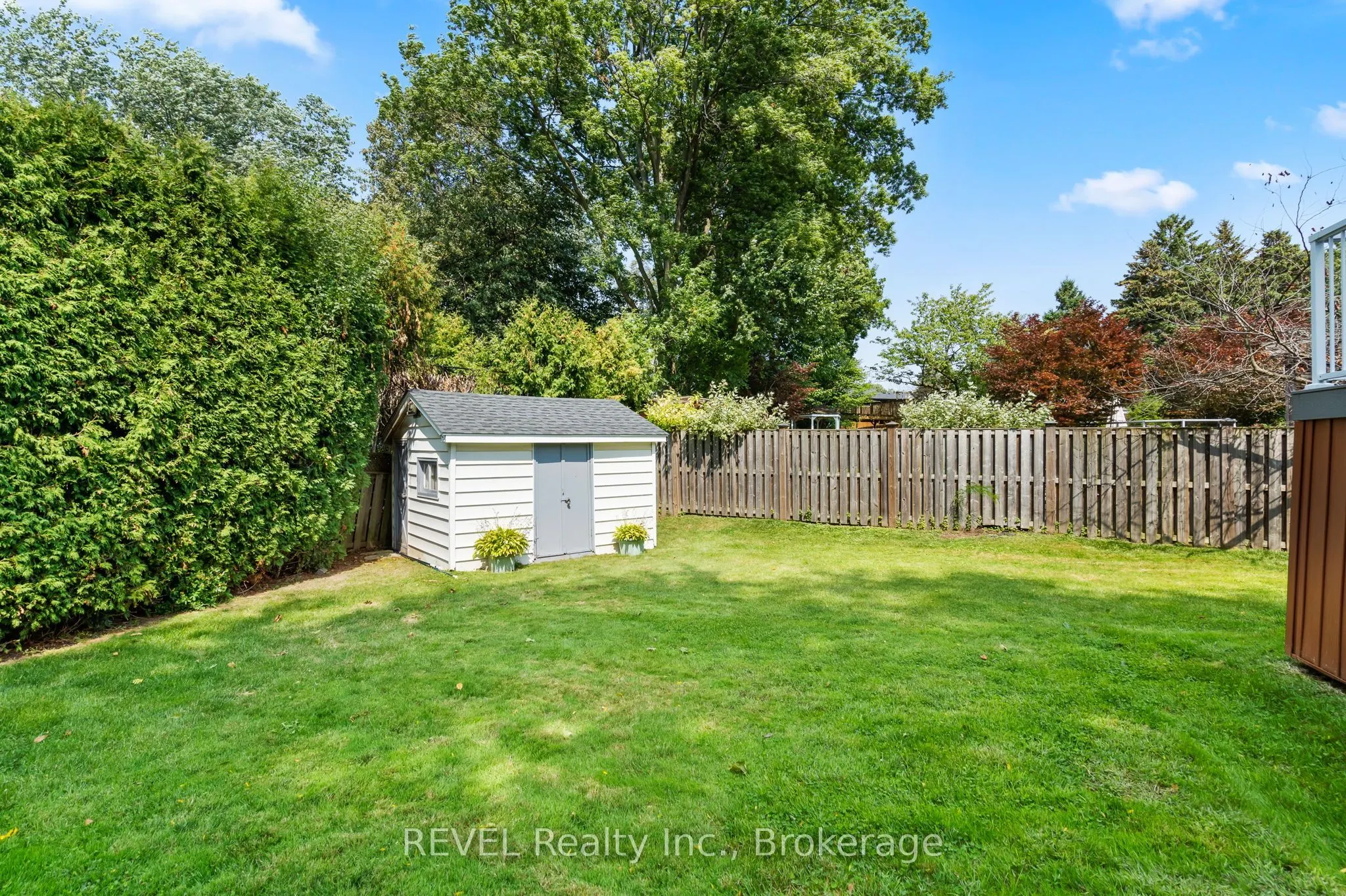 3839 Potter Heights