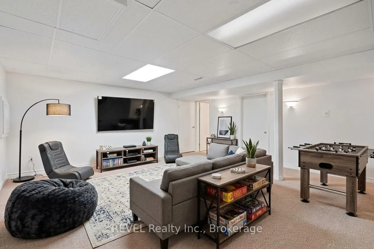 3839 Potter Heights