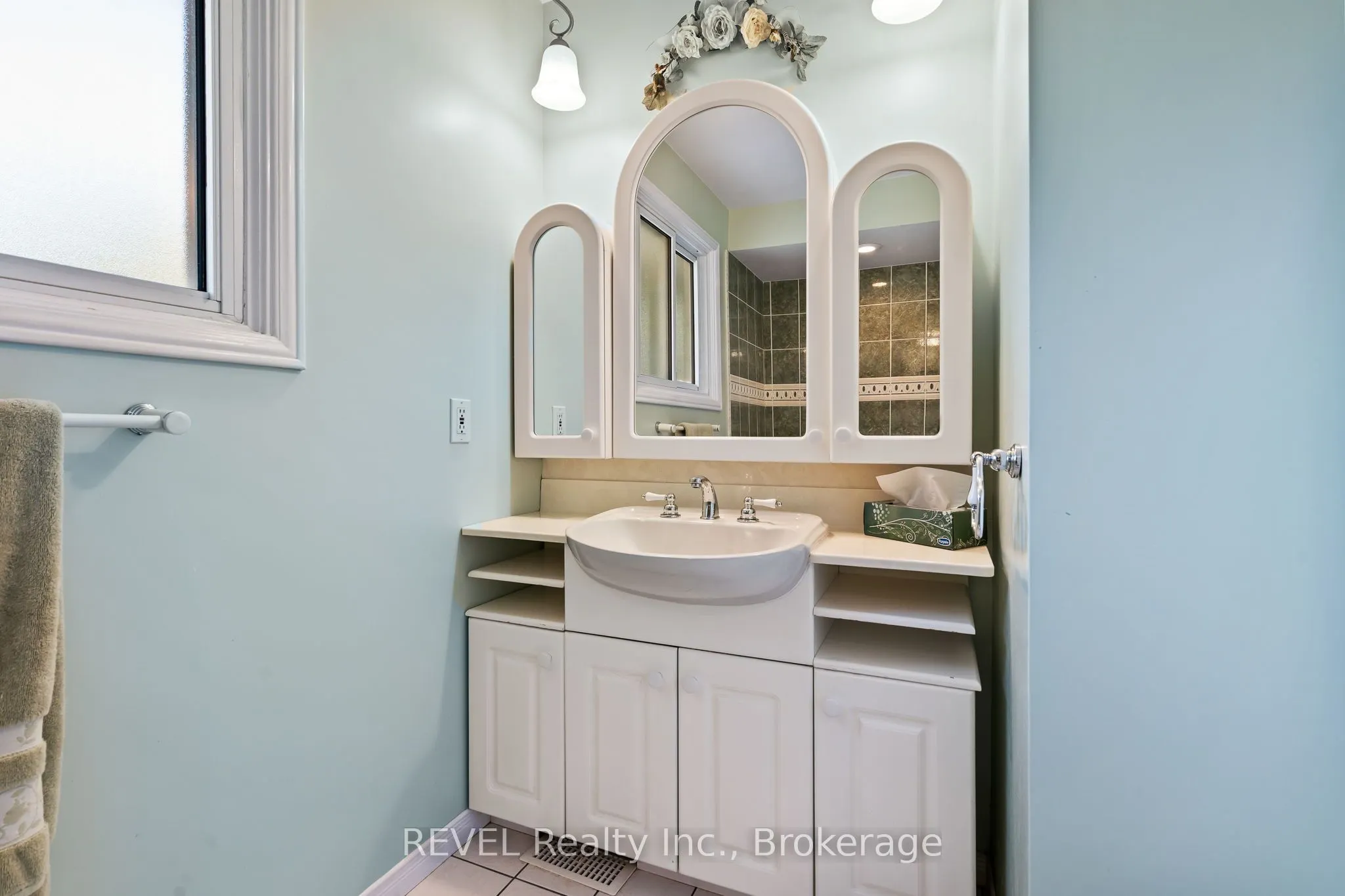 3839 Potter Heights
