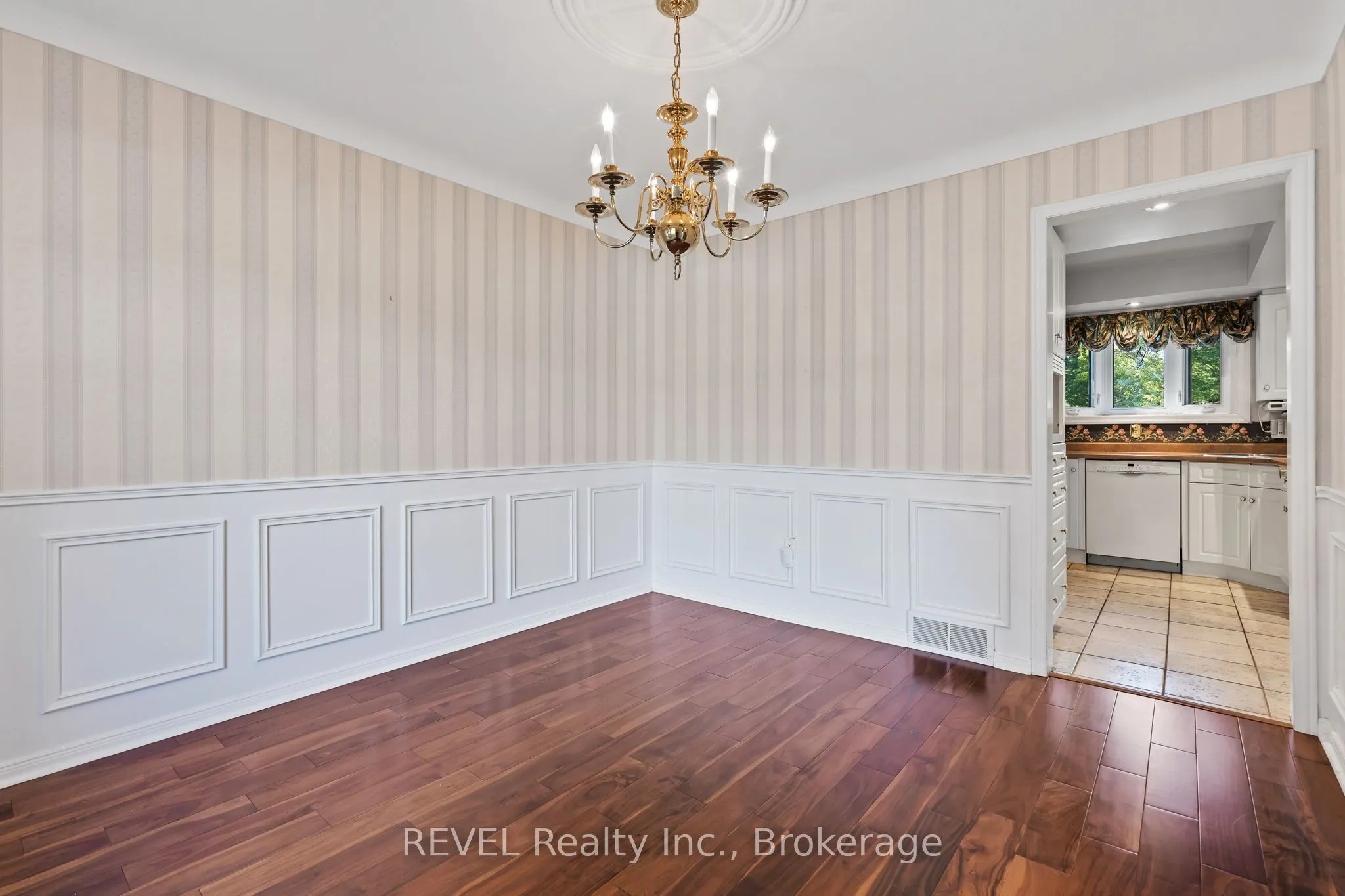 3839 Potter Heights