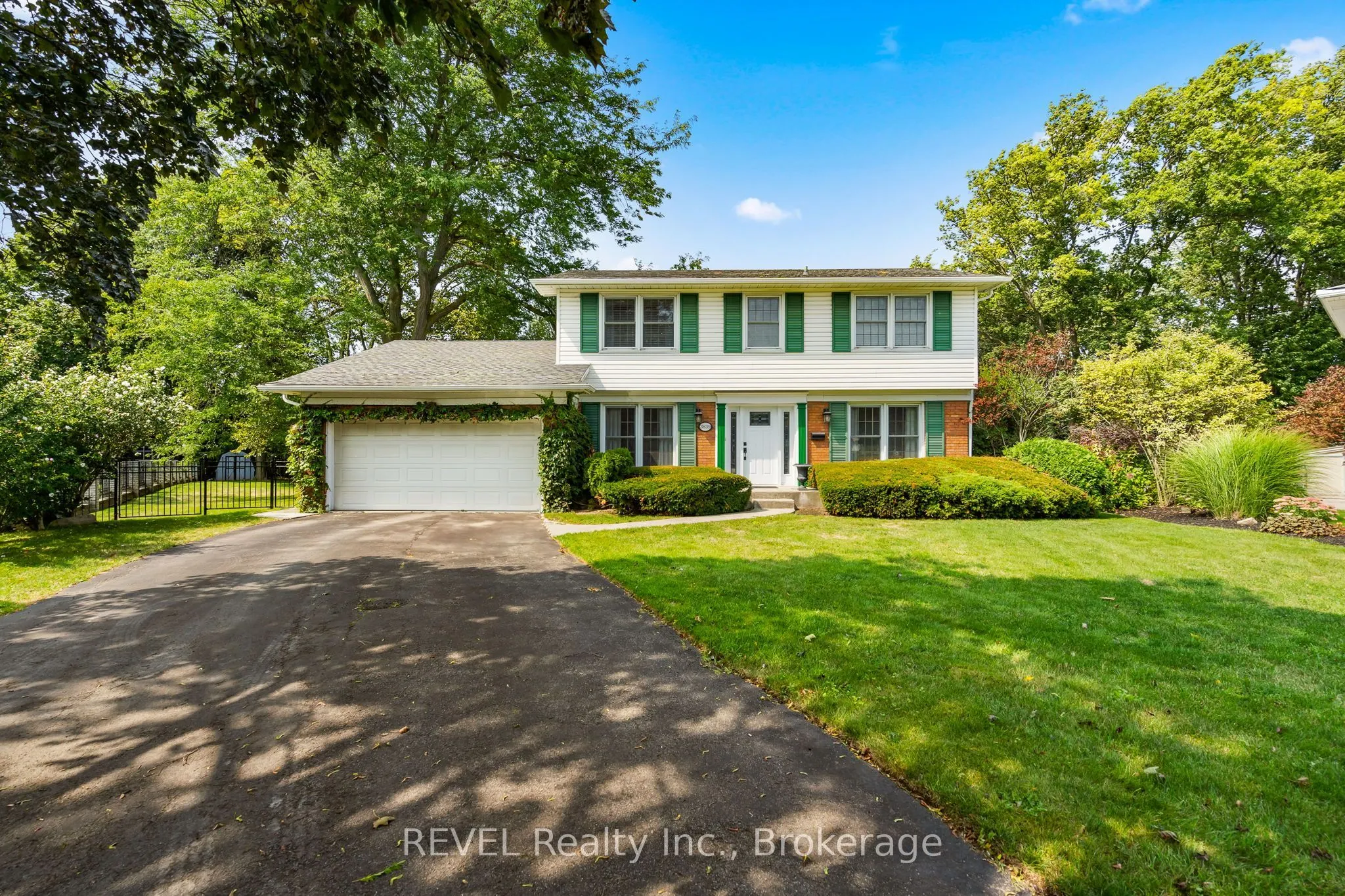 3839 Potter Heights