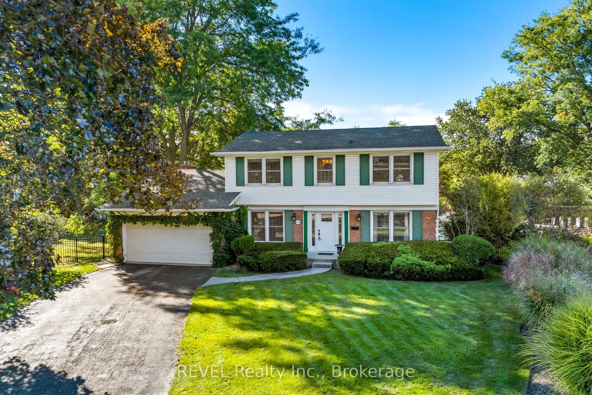 3839 Potter Heights