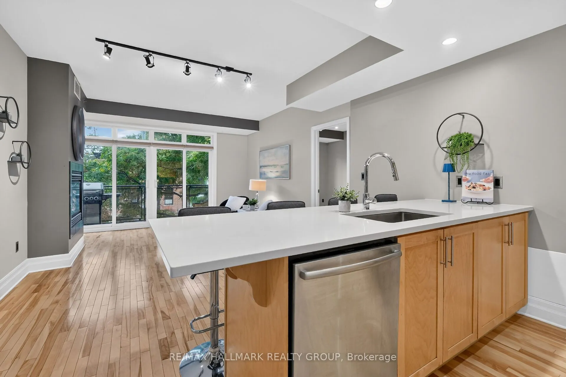 457 Mcleod Street #210