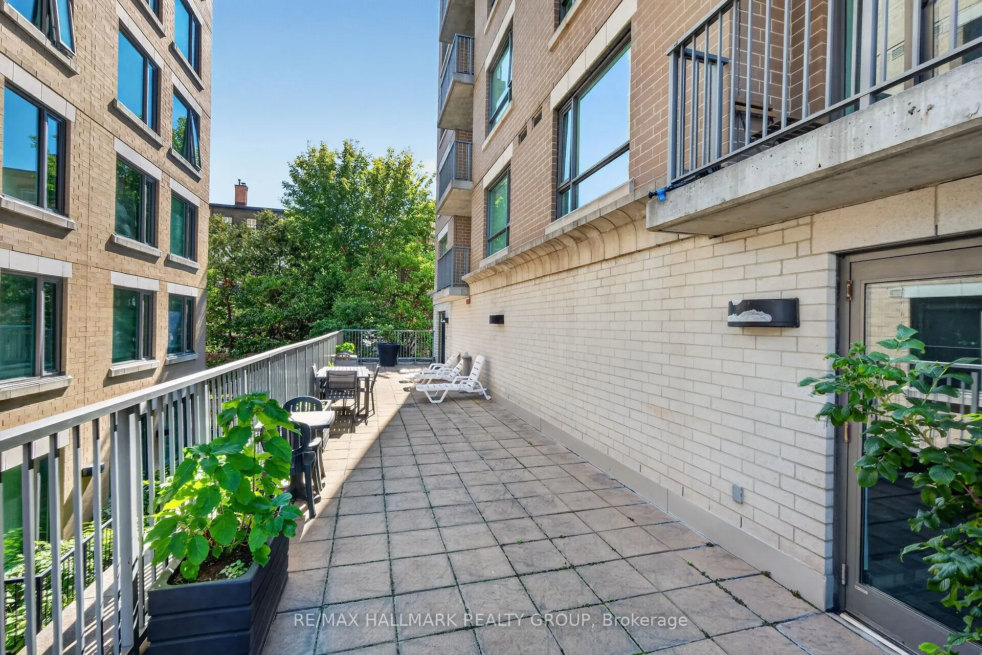 200 Besserer Street #1209