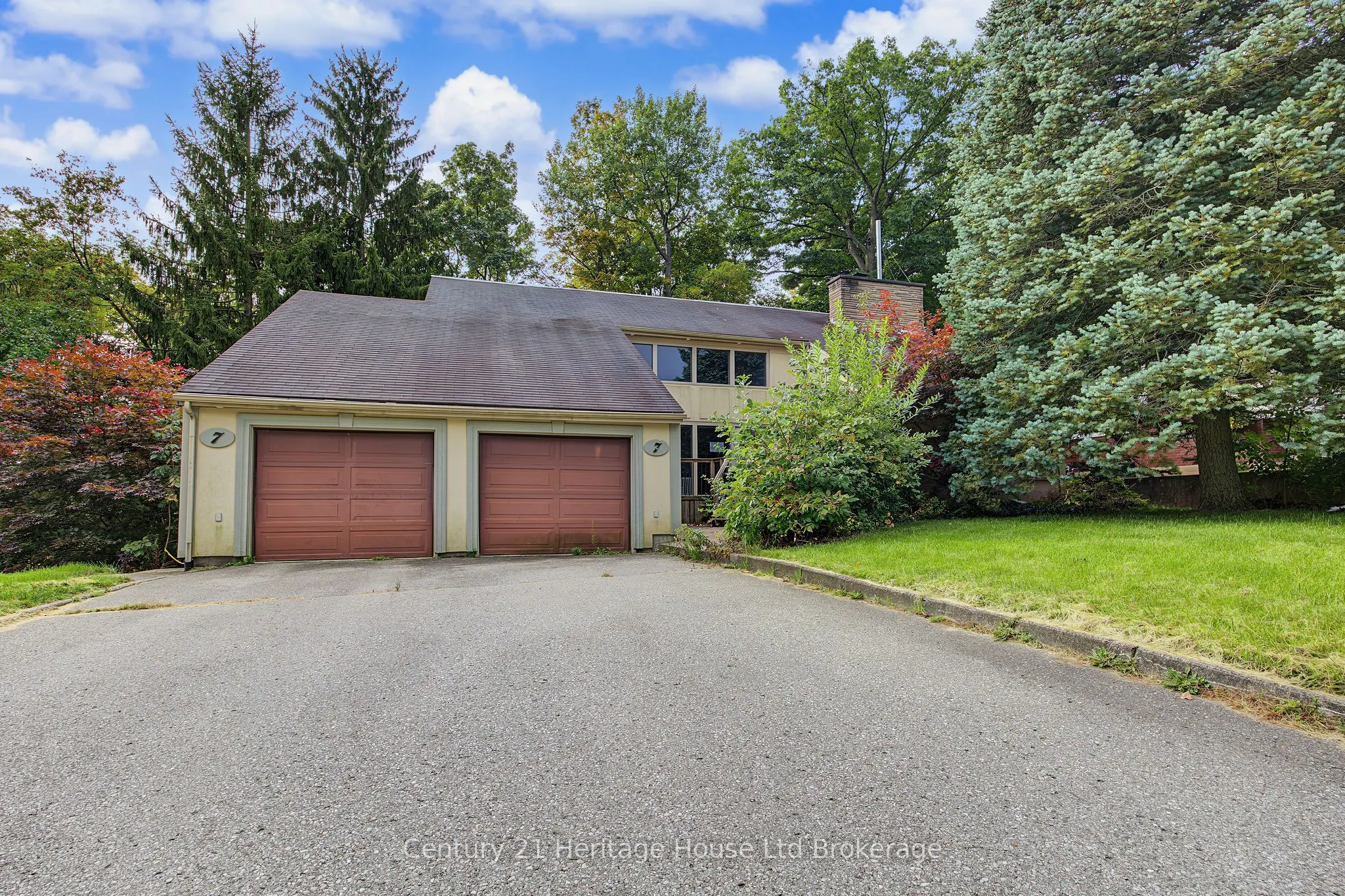 7 Thistle Court