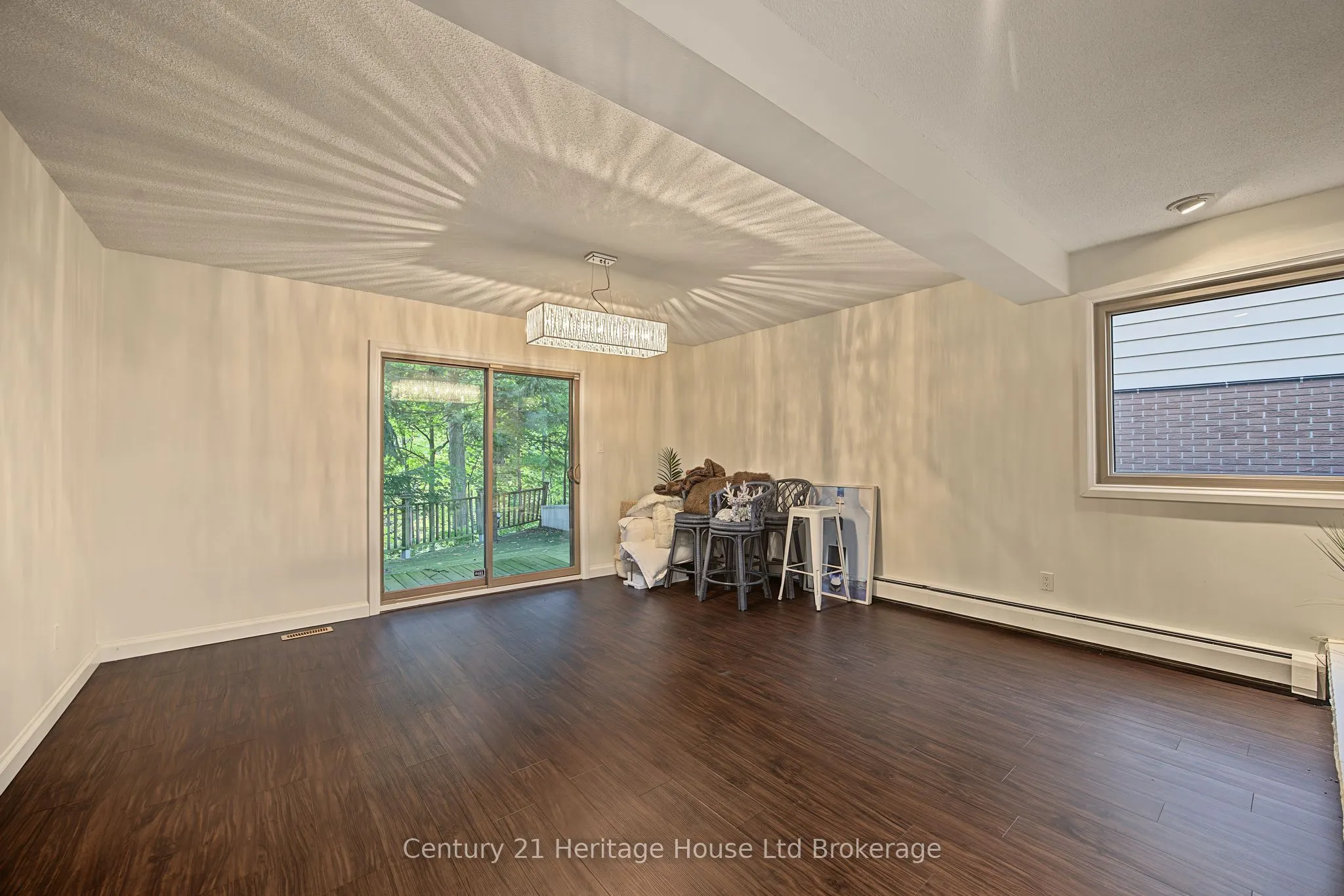 7 Thistle Court