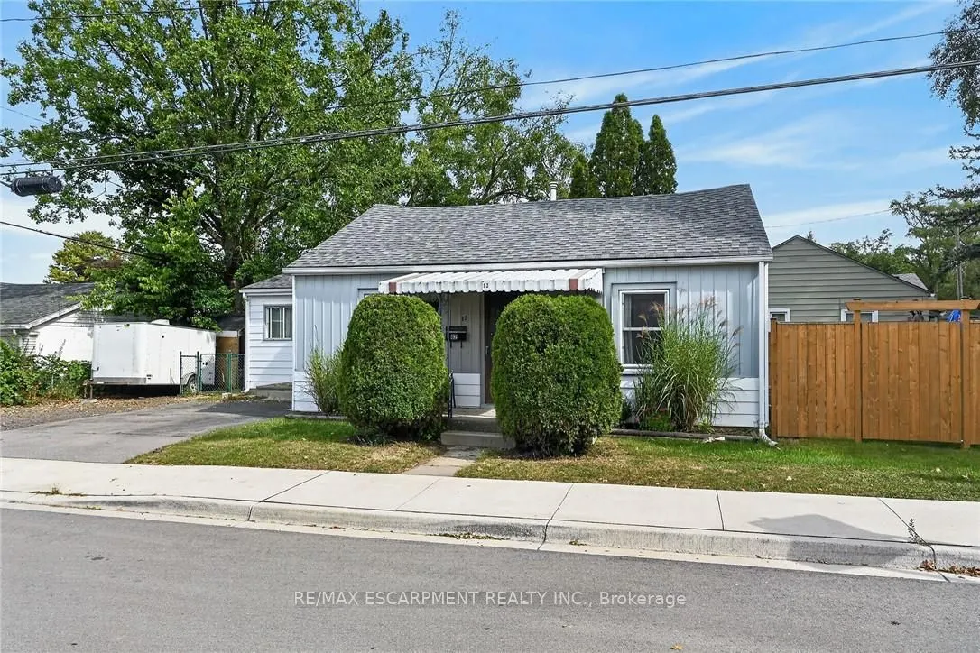 82 Division Street