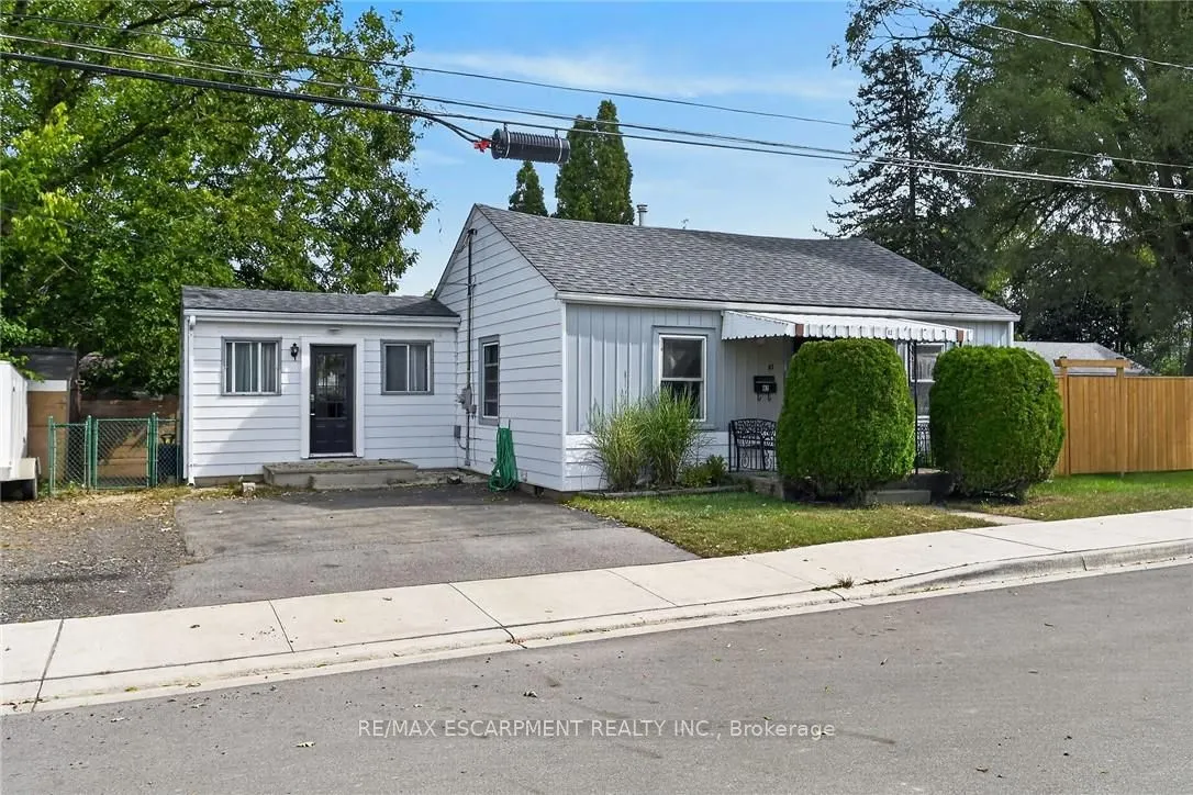 82 Division Street