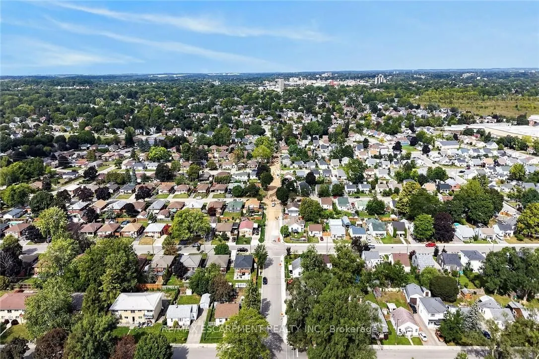 82 Division Street
