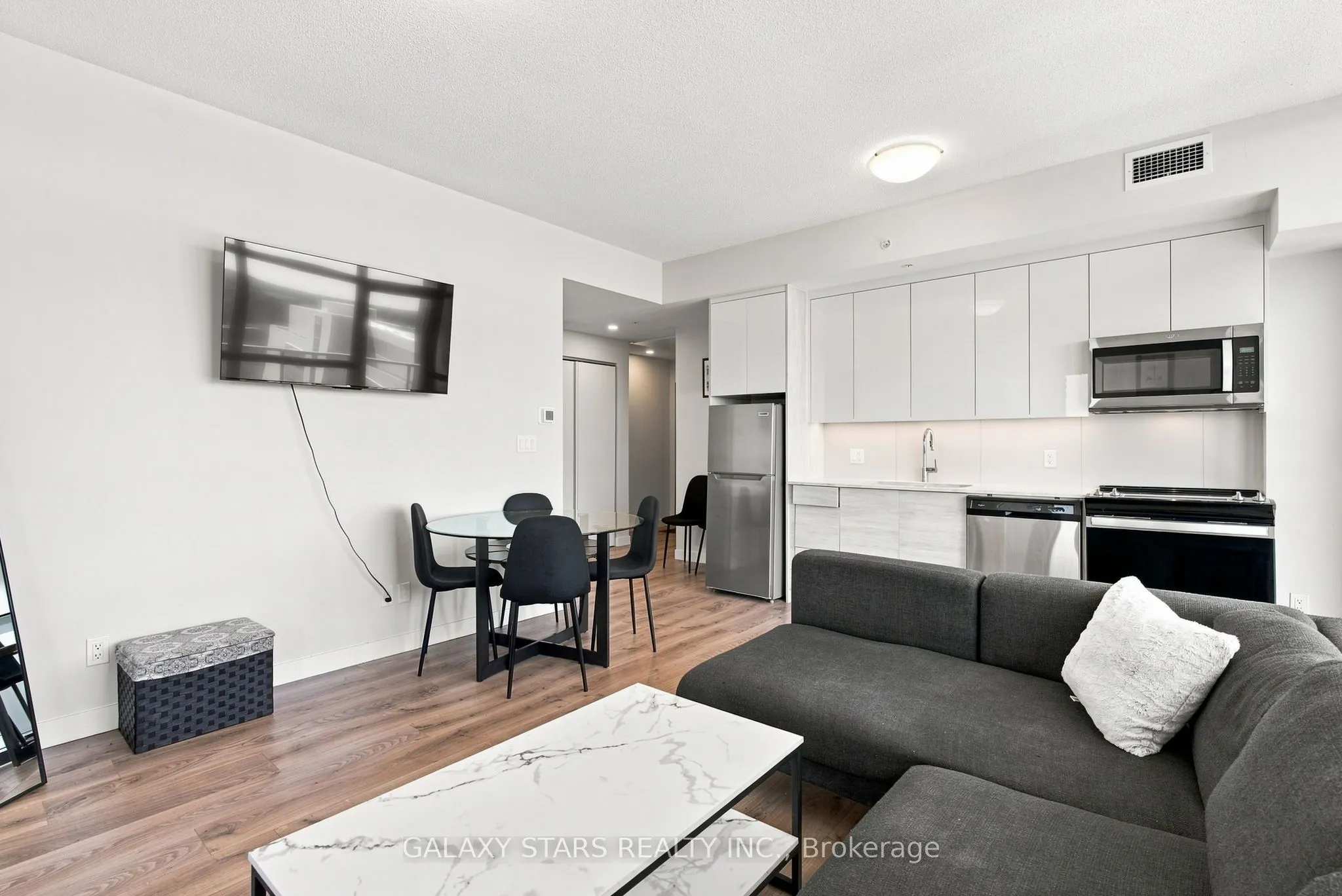 60 Frederick Street #1614