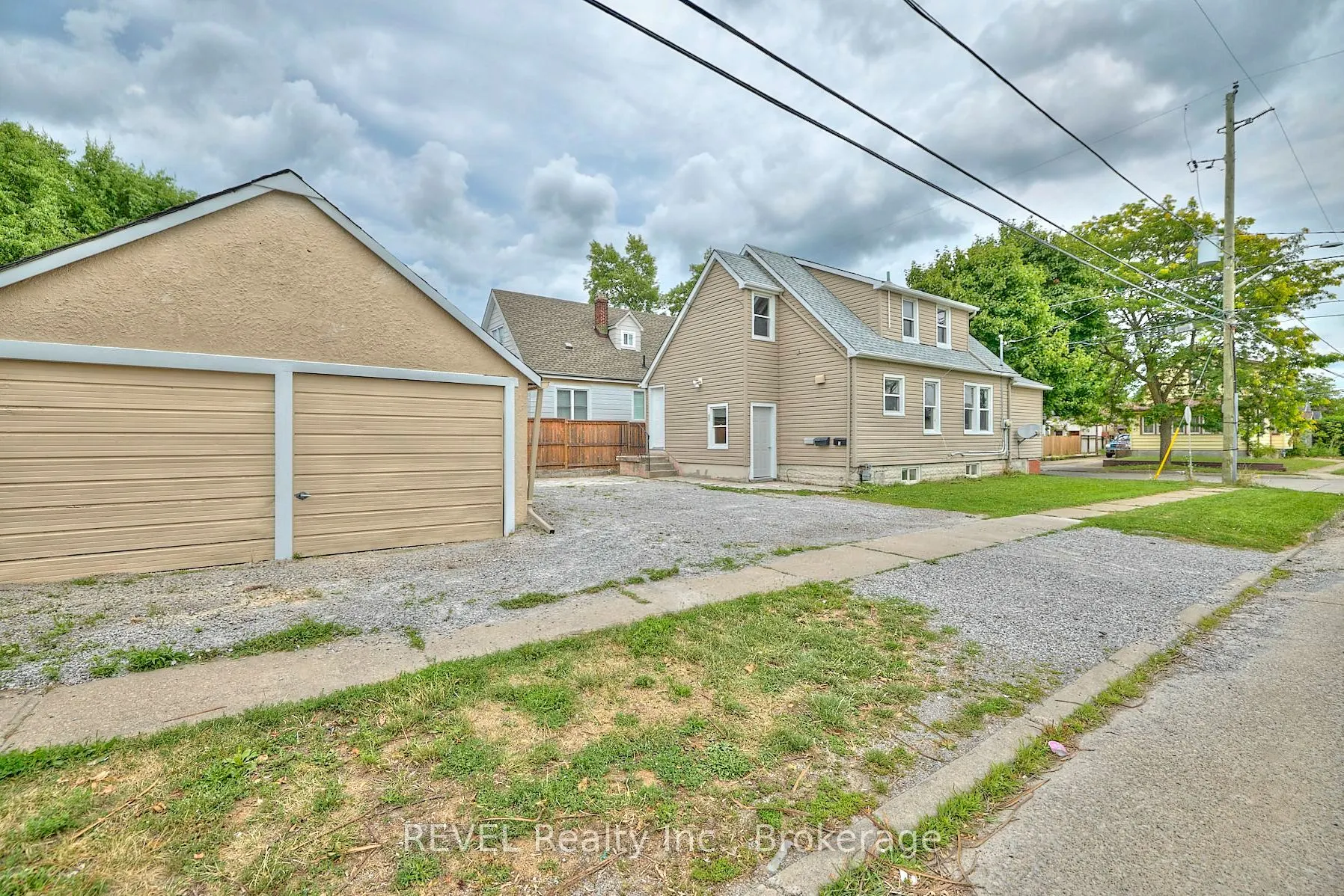 43 COSBY Avenue