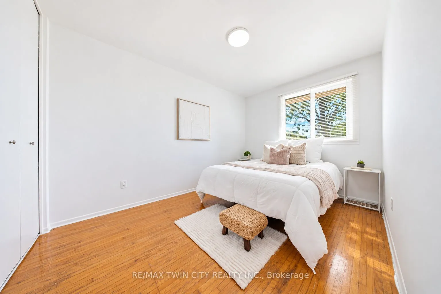 16 Burwell Street