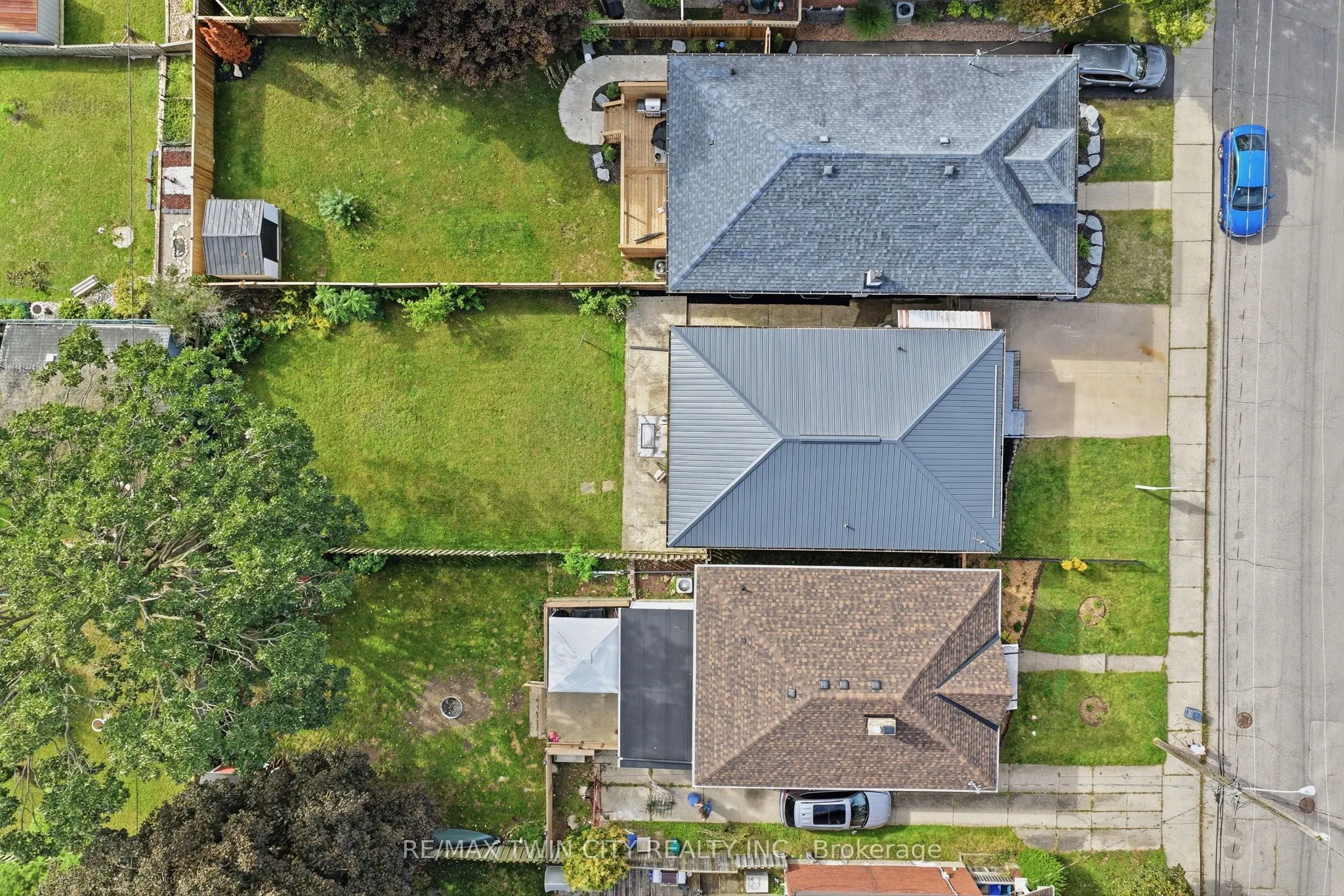 16 Burwell Street