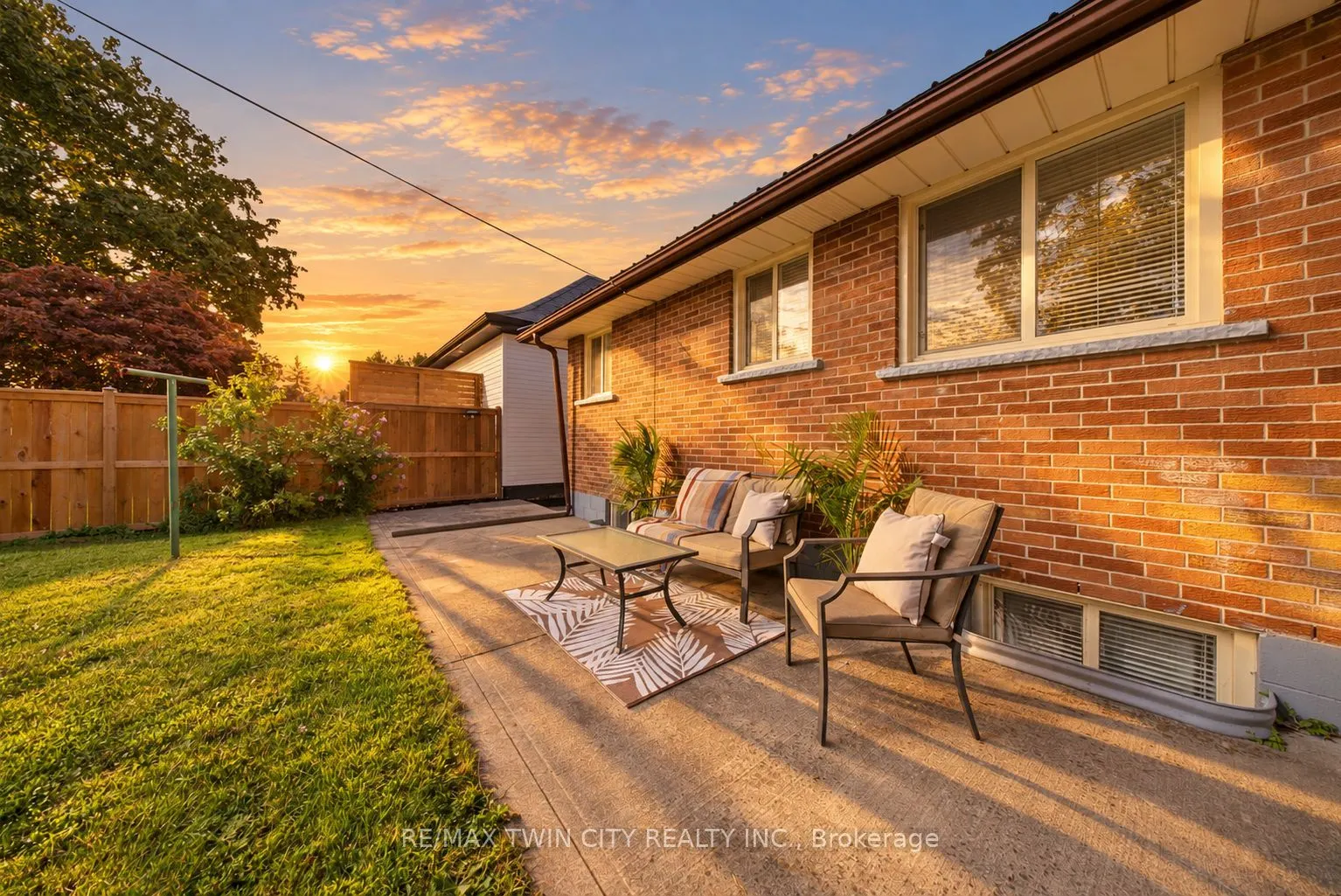 16 Burwell Street