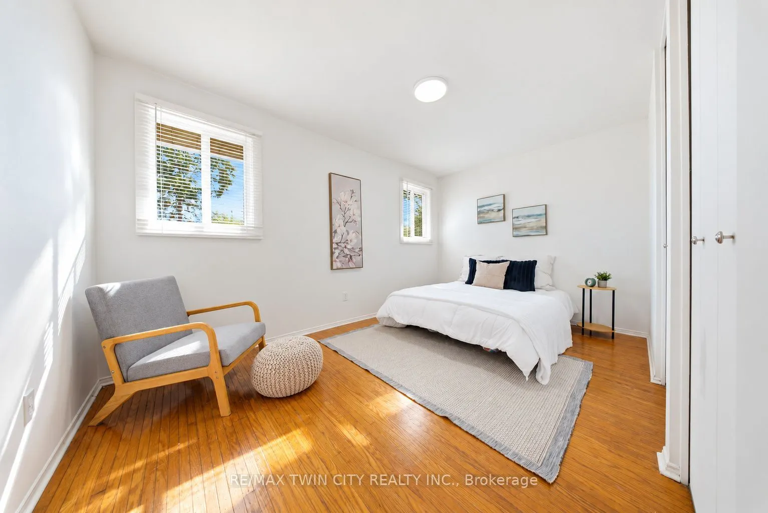 16 Burwell Street
