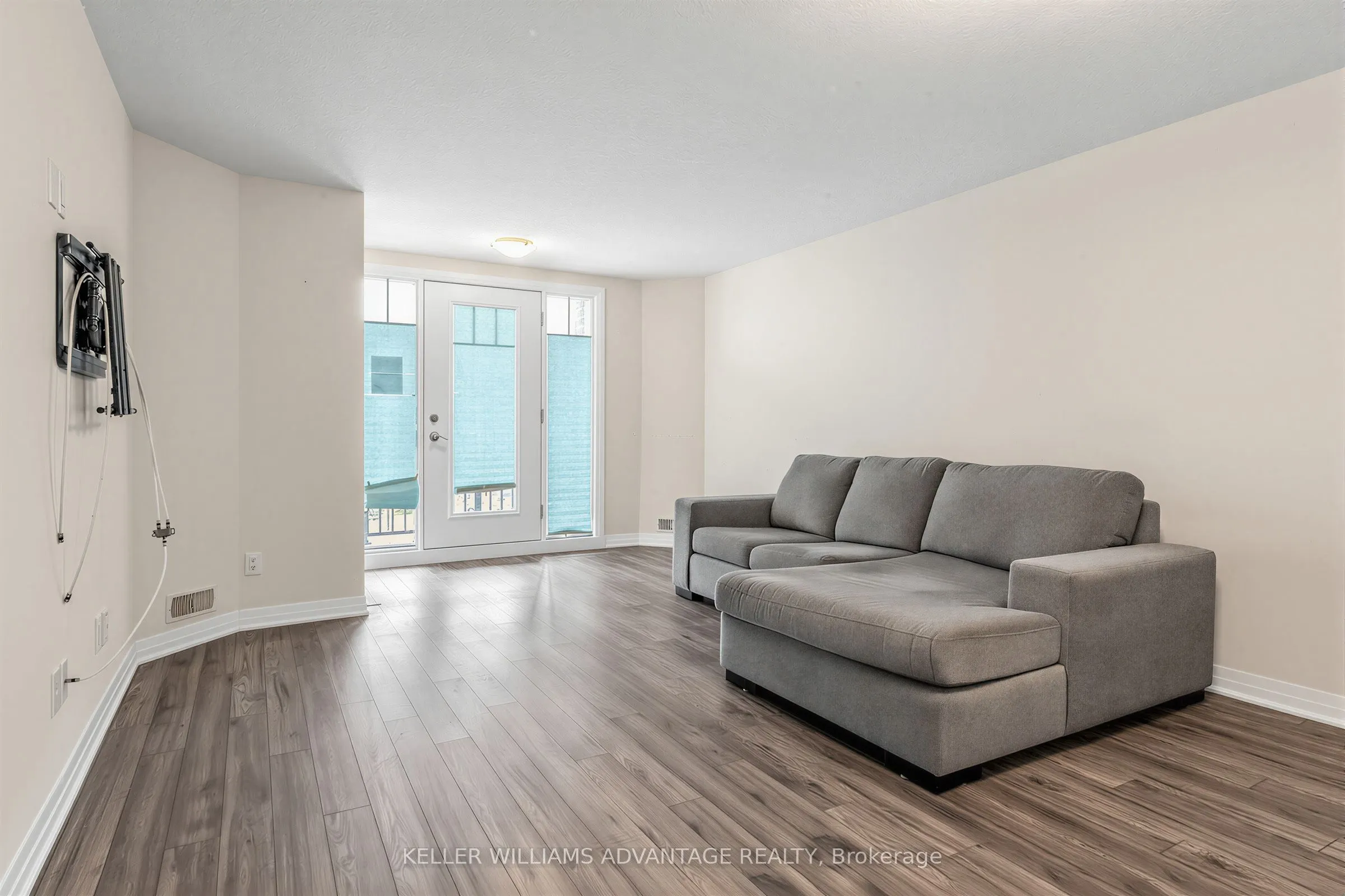 1989 Ottawa Street S #64A