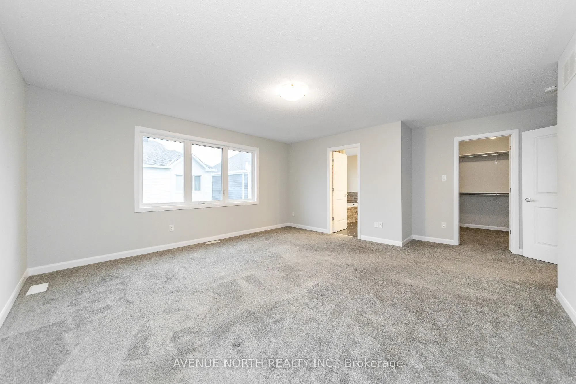 246 AQUARIUM Avenue
